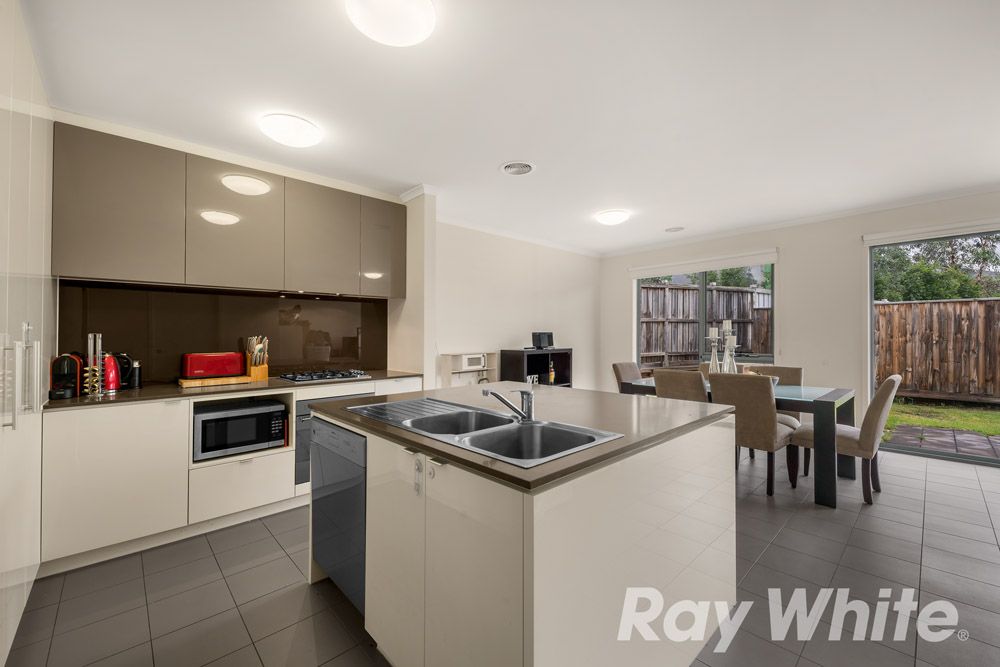 38 Brunton Crescent, Mulgrave, VIC 3170