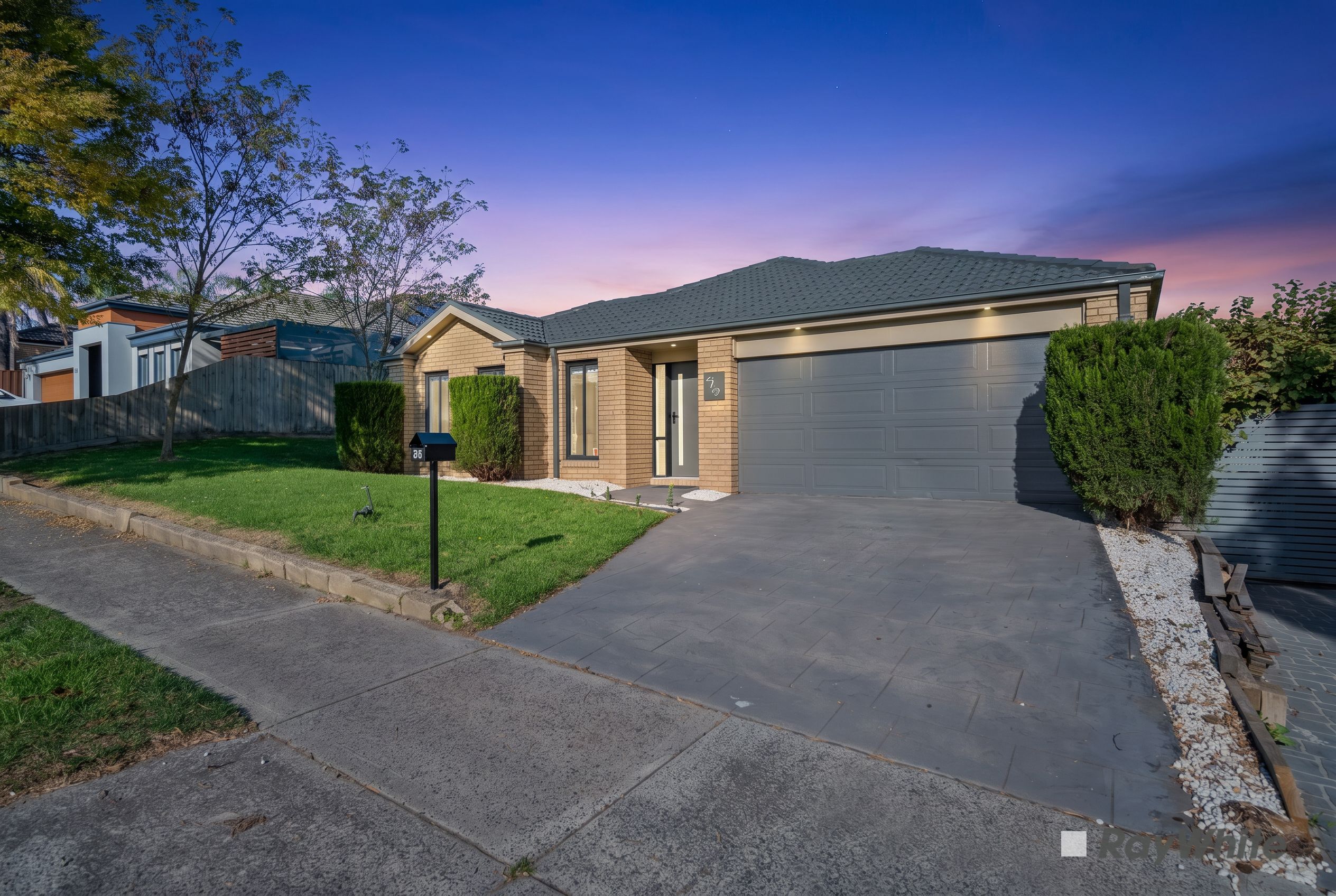 26 Olive Road, Lynbrook, VIC 3975