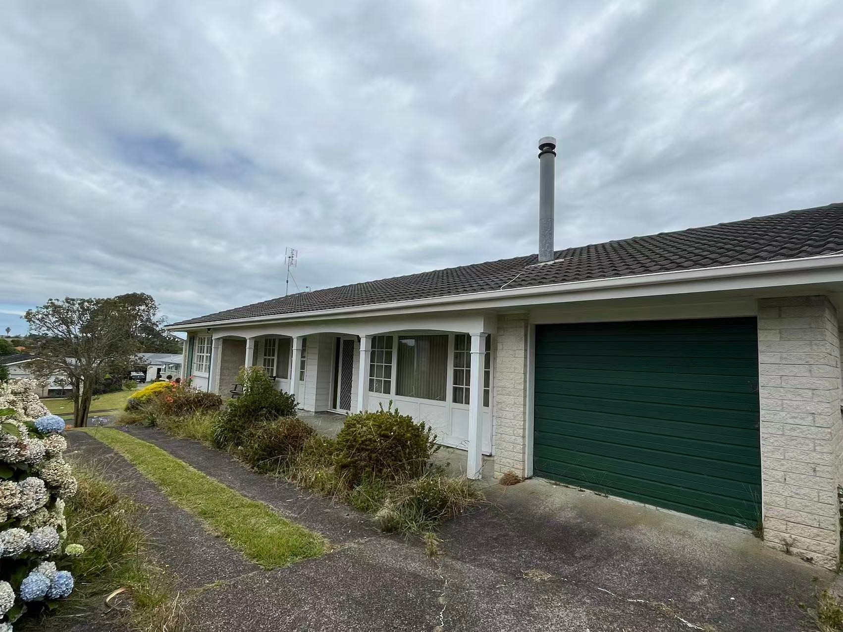 5 Maroubra Place, Botany Downs, Manukau City