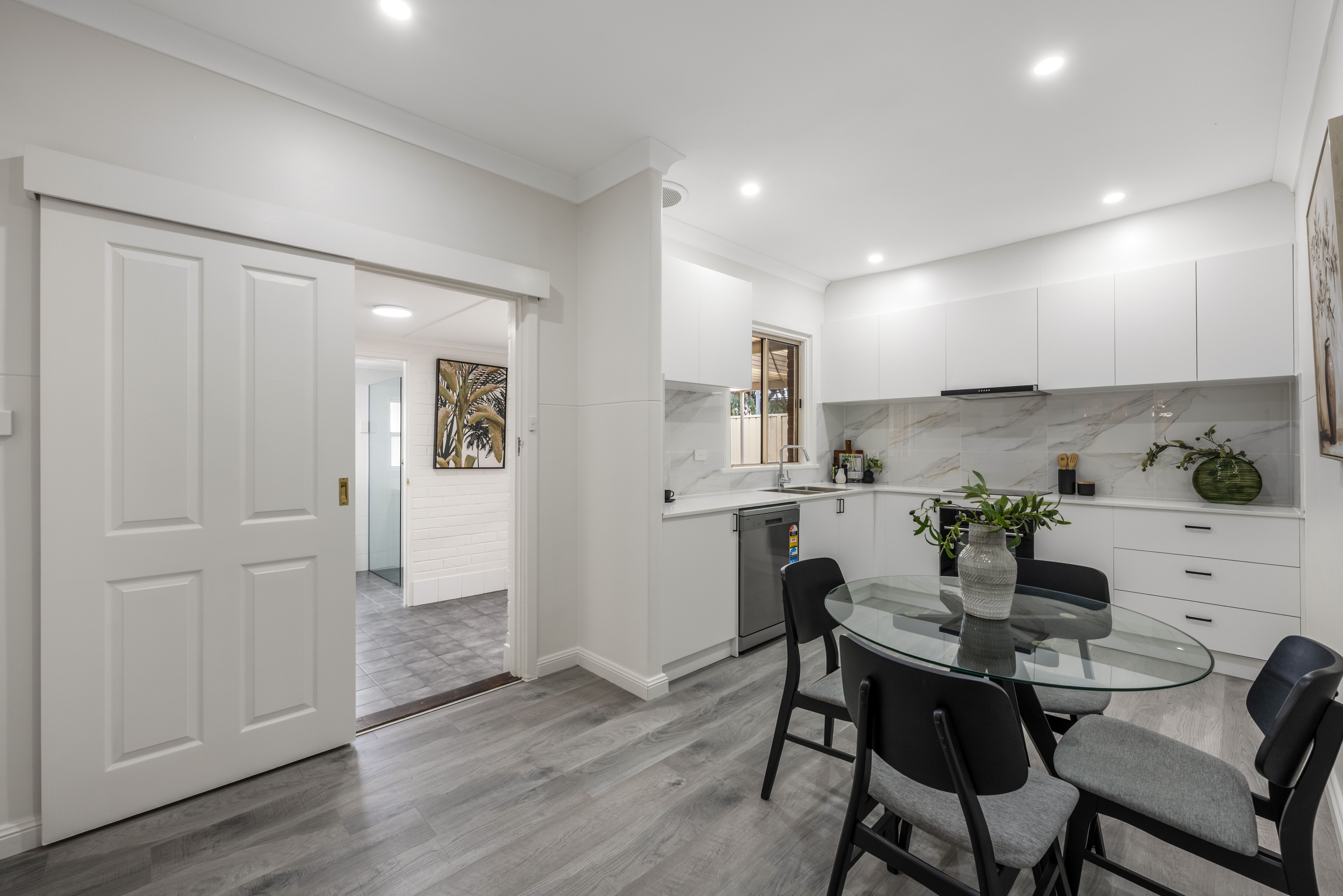 552 Marion Road — photo 3 of 18