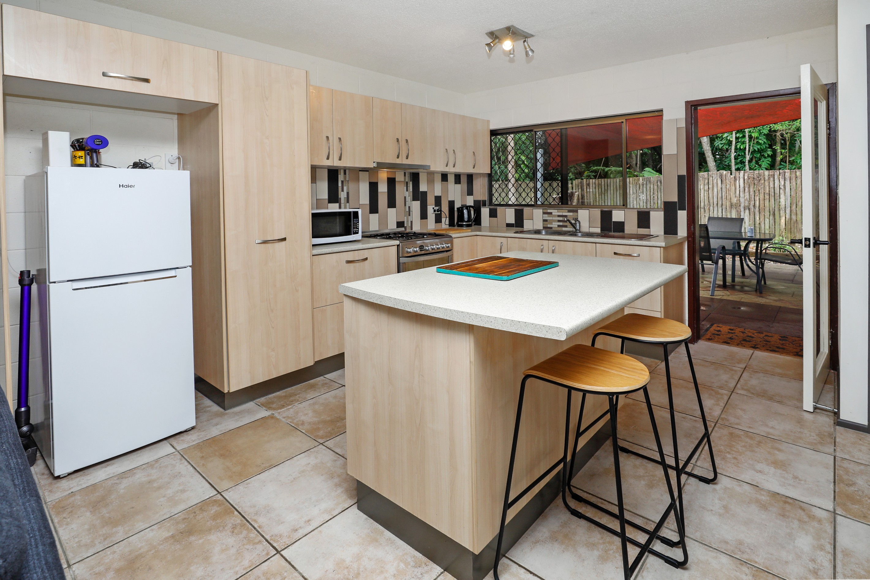 3/40 Mimosa Street, Holloways Beach, QLD 4878