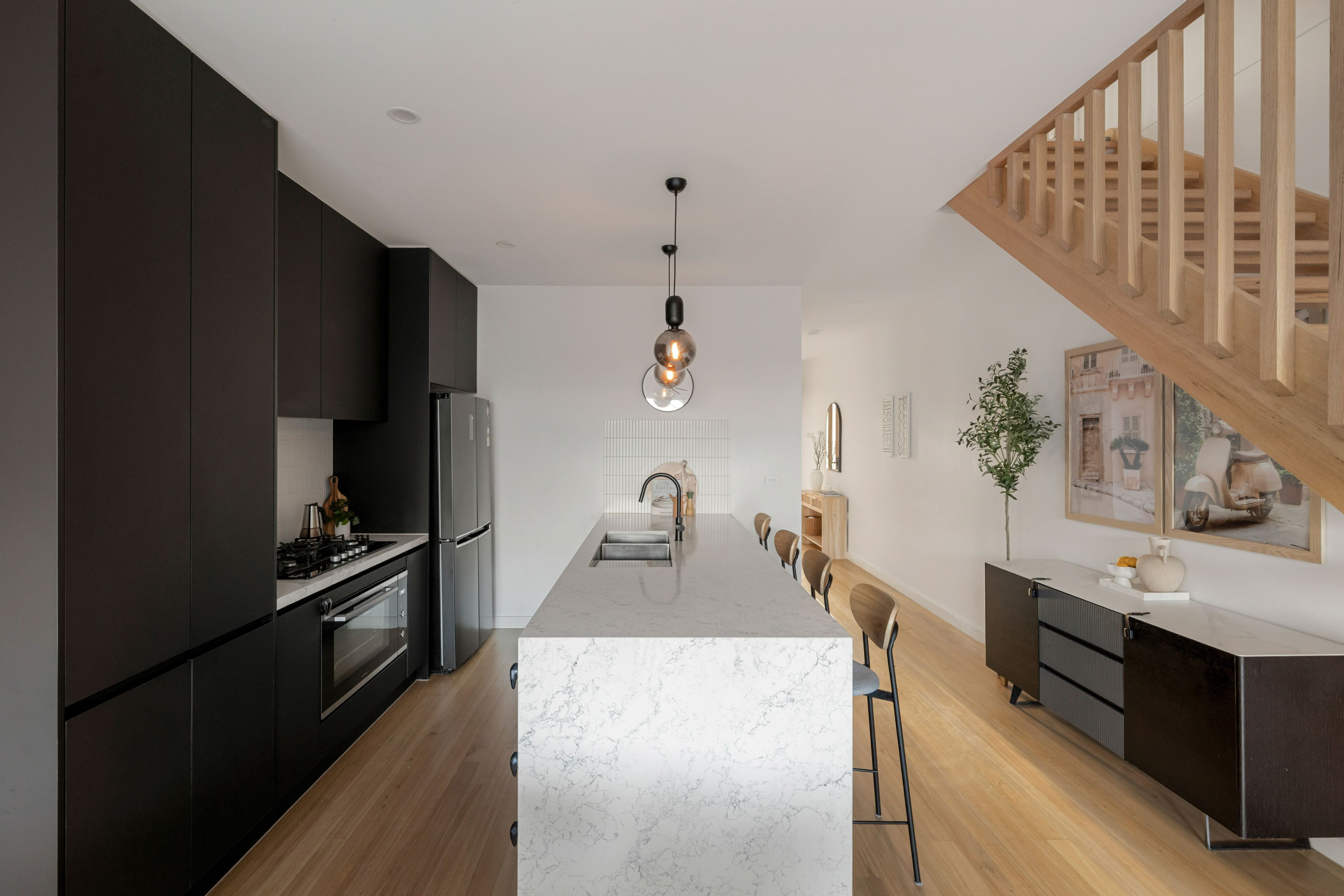 2D Sunbeam Street — photo 4 of 17