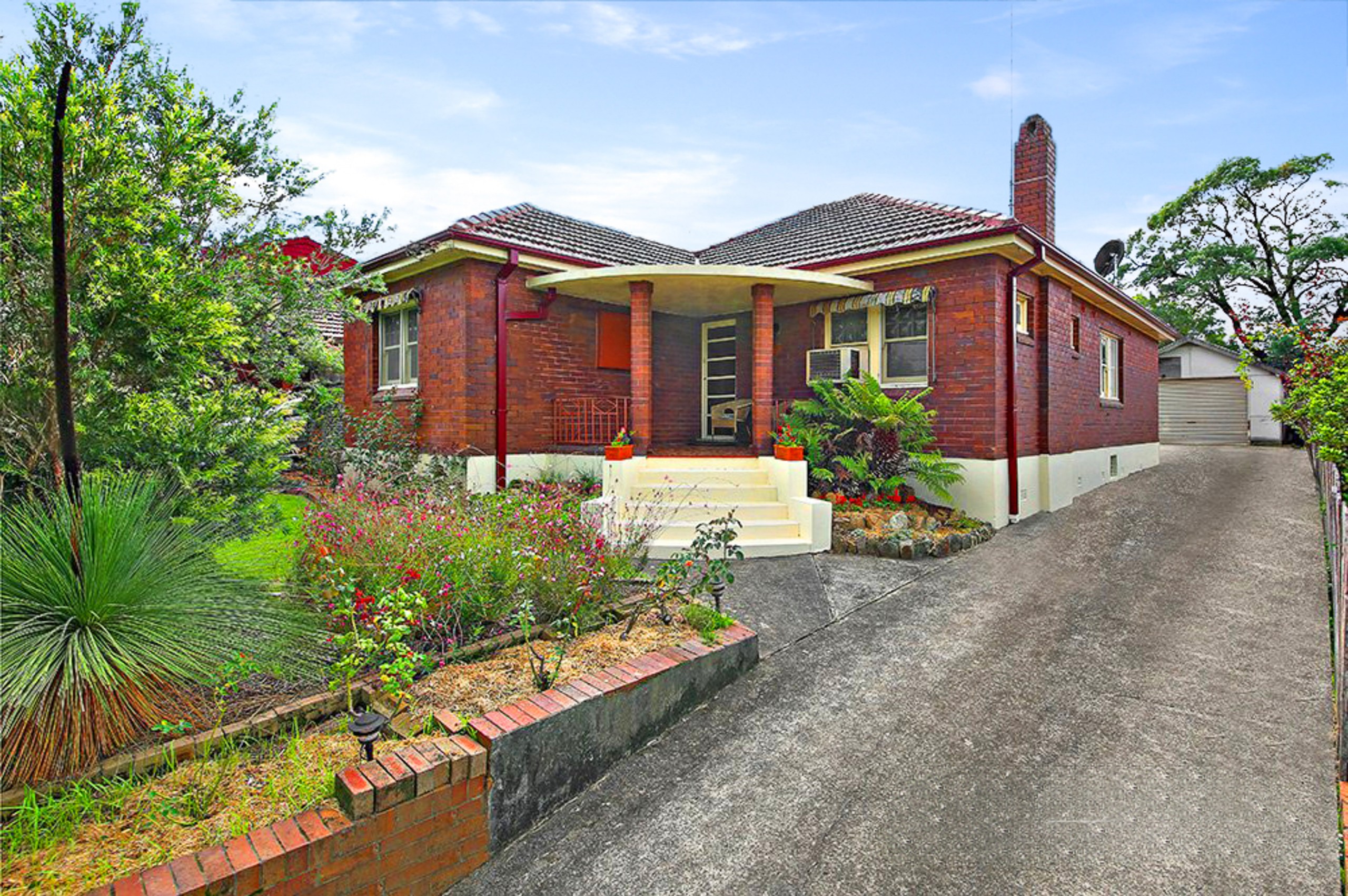 32 St Elmo Parade, Kingsgrove, NSW 2208