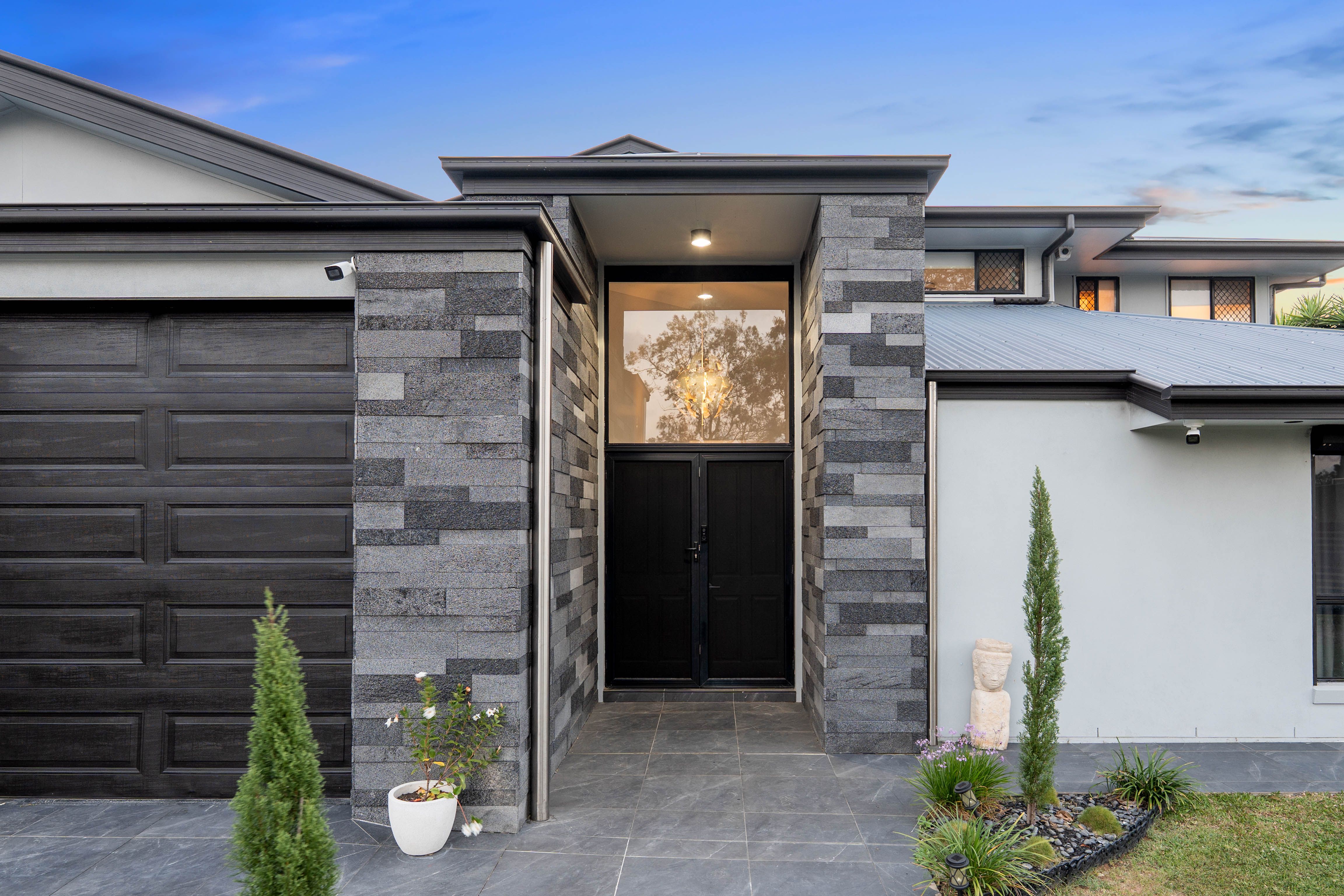 12 Birch Close, Heathwood, QLD 4110