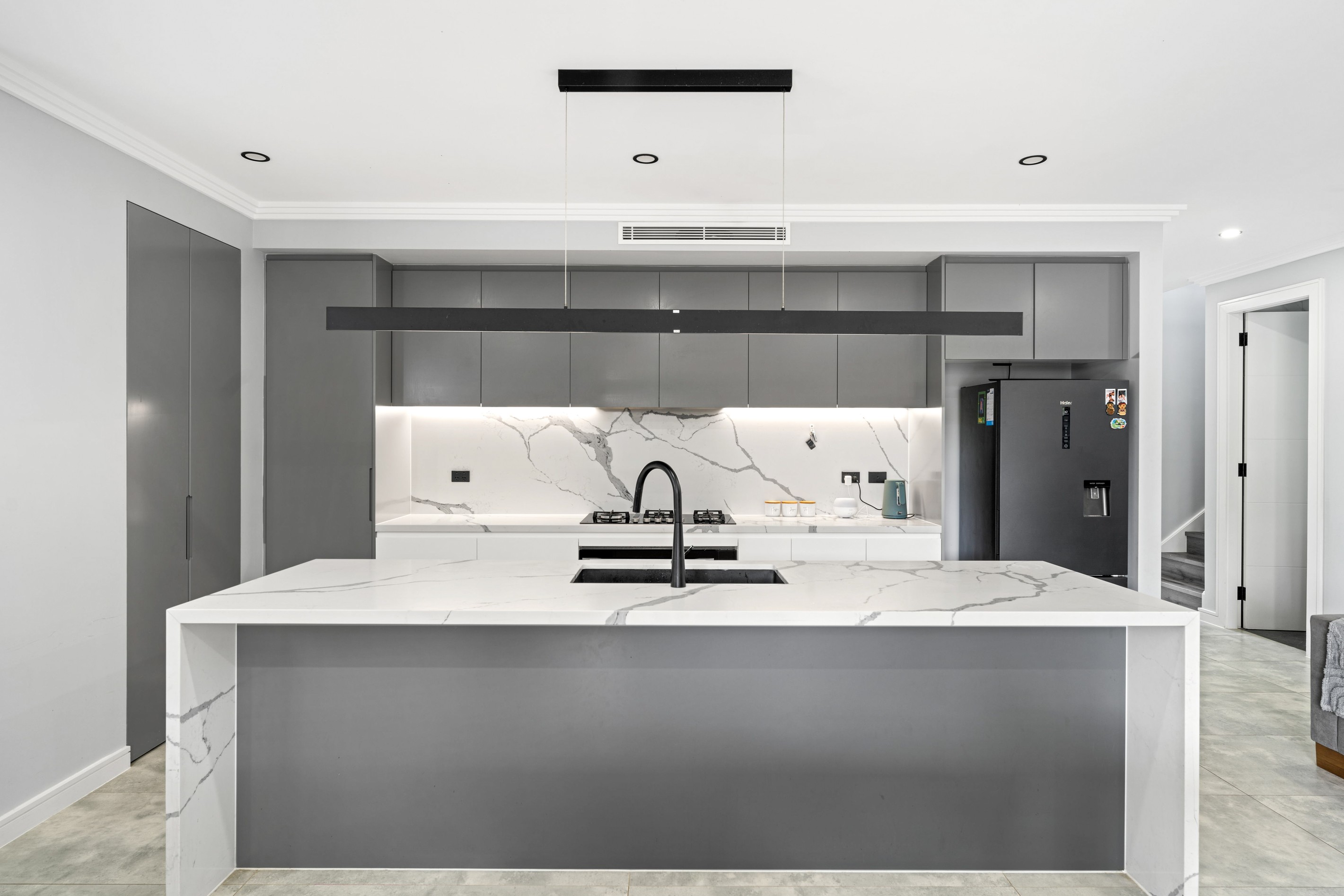 2 Lewin Crescent, Bradbury, NSW 2560