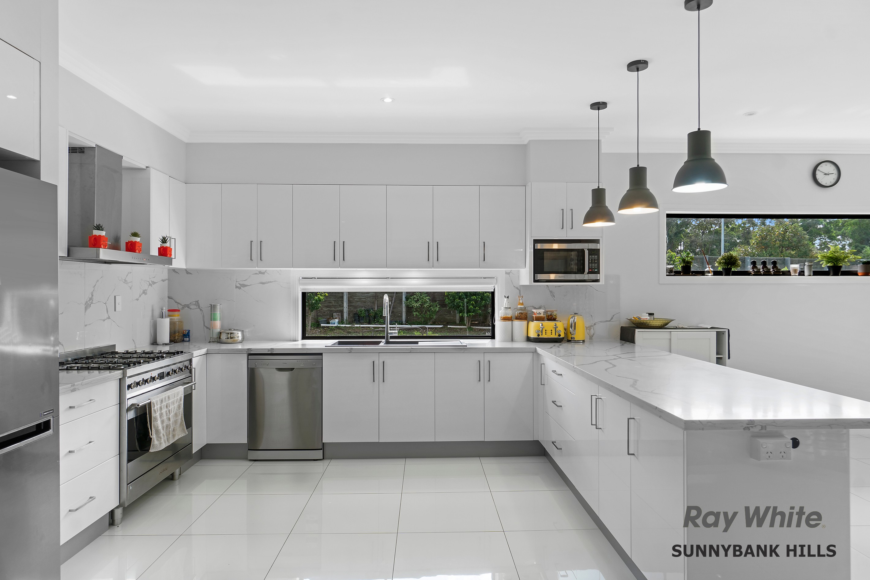 120 Falkland Street East, Pallara, QLD 4110