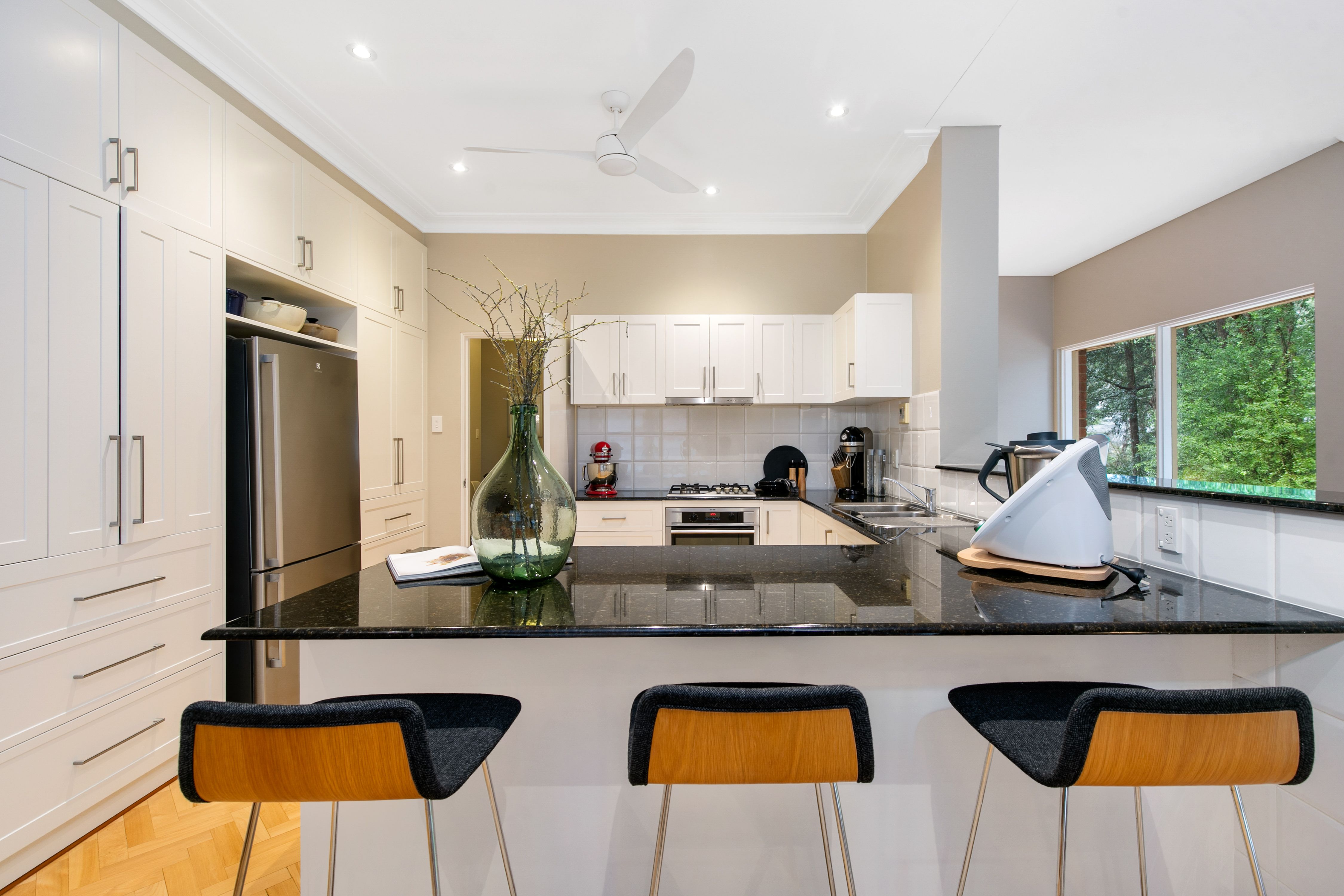 30 Mahratta Avenue — photo 5 of 14