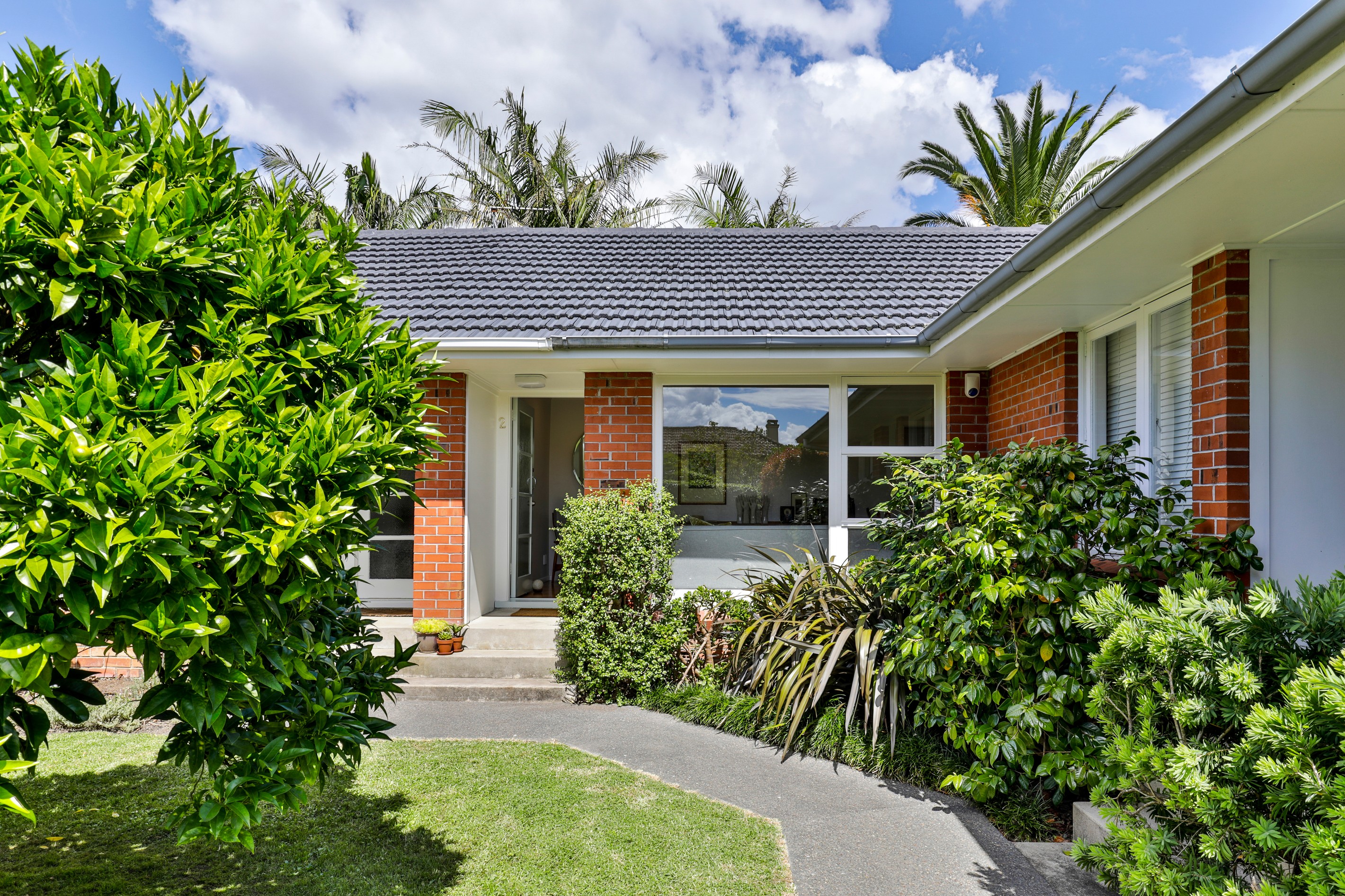 2/12 Bella Vista Road, Herne Bay, Auckland City