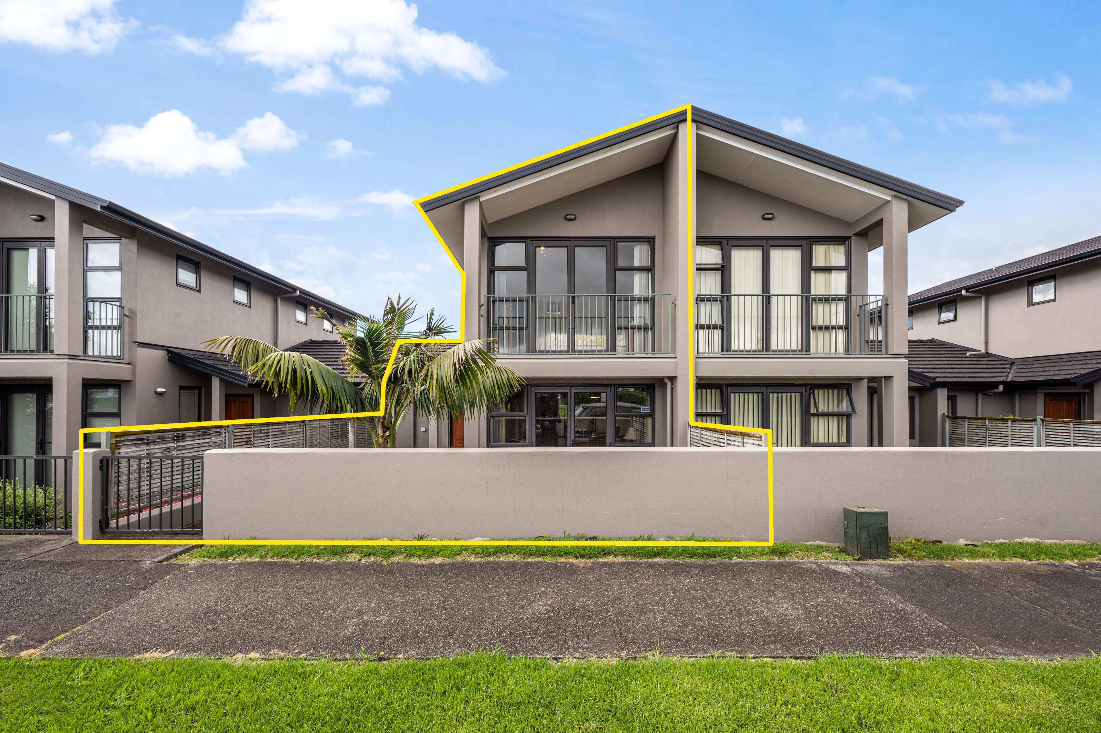 36/8 Landscape Road, Papatoetoe, Manukau City