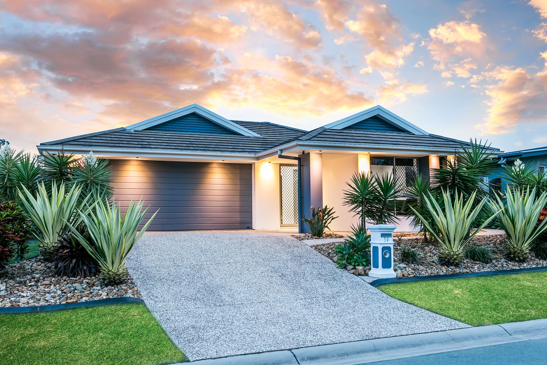 30 Stoneleigh Way, Holmview, QLD 4207