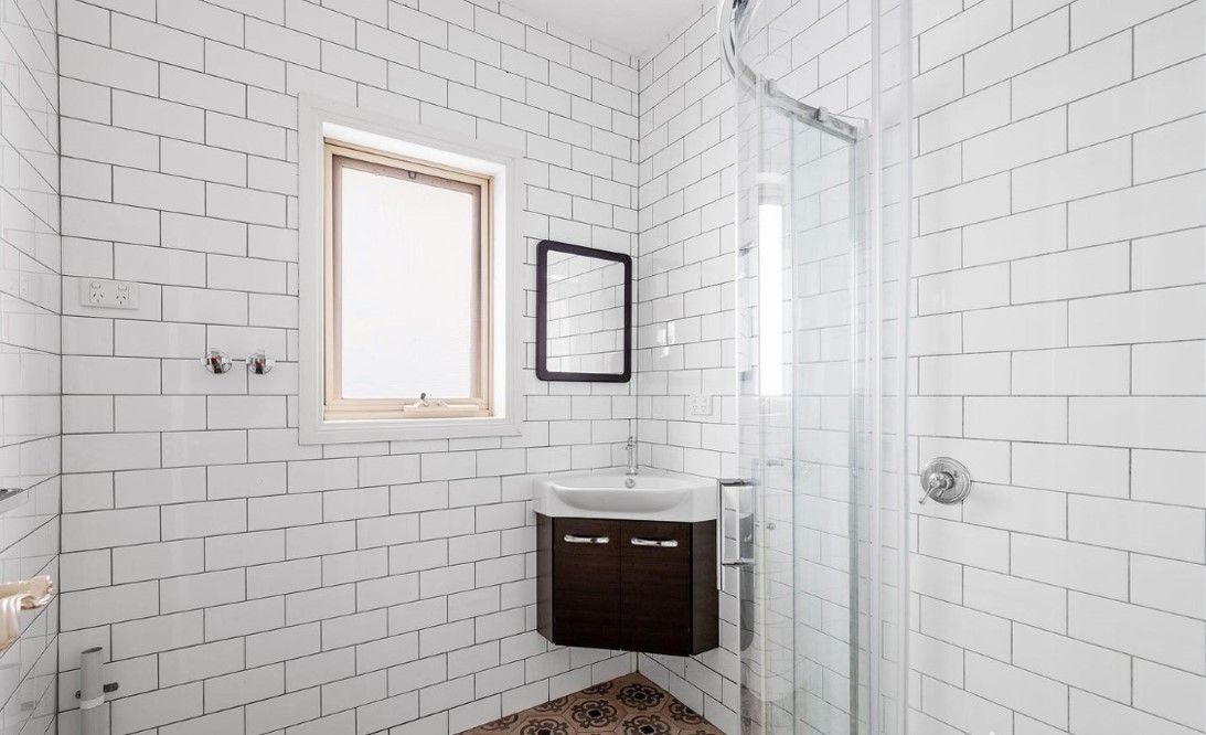 18 Howell Street — photo 9 of 16