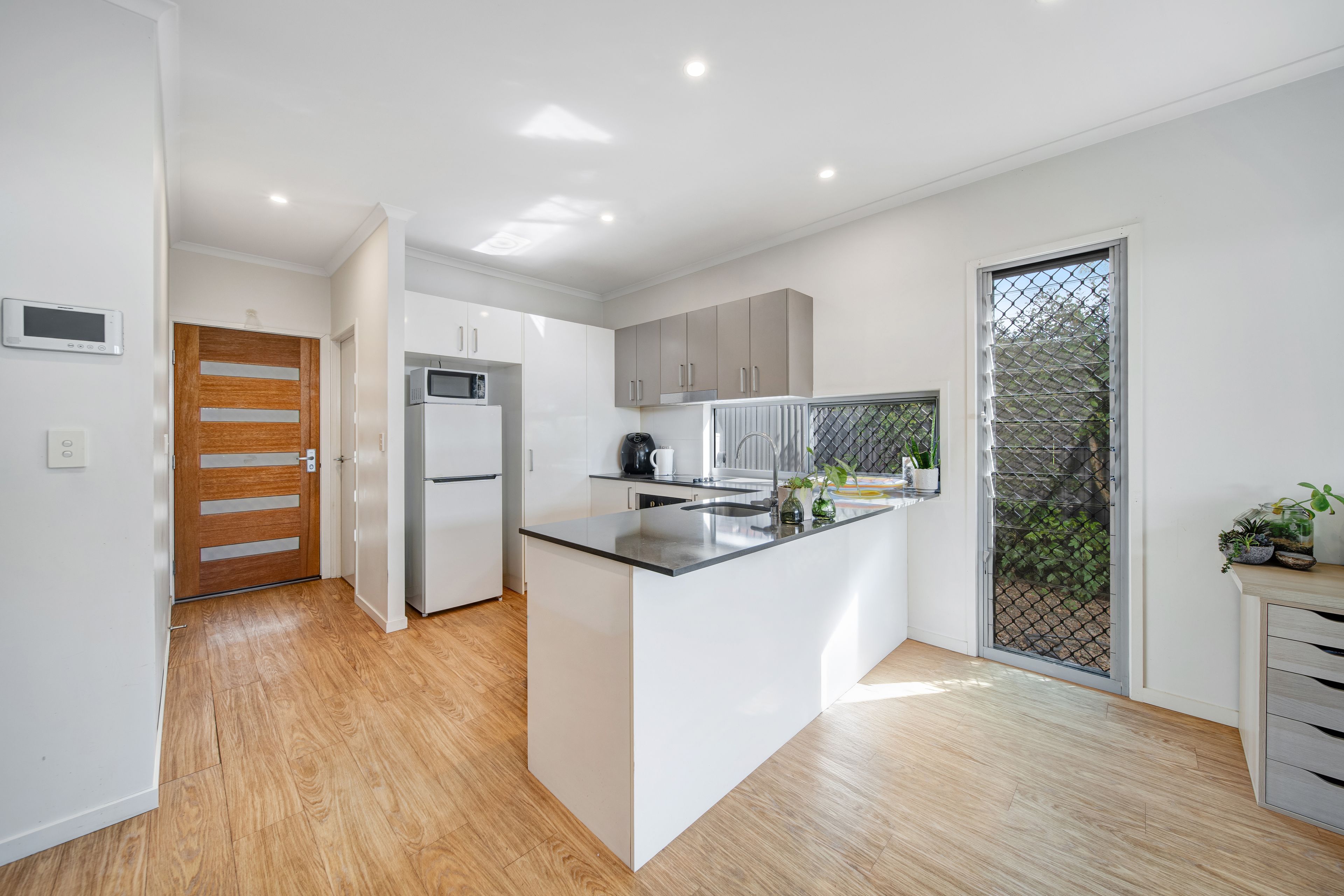 4/32 Townsend Road — photo 3 of 13