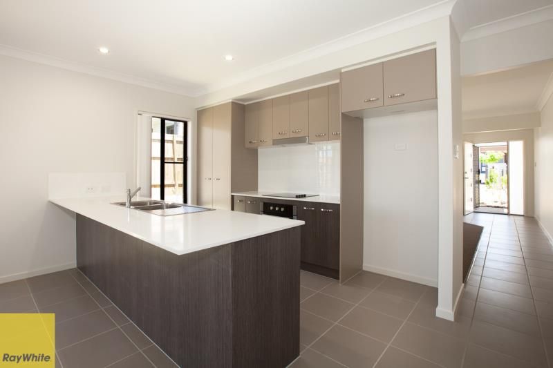 17 Tribeca Circuit, Coomera, QLD 4209