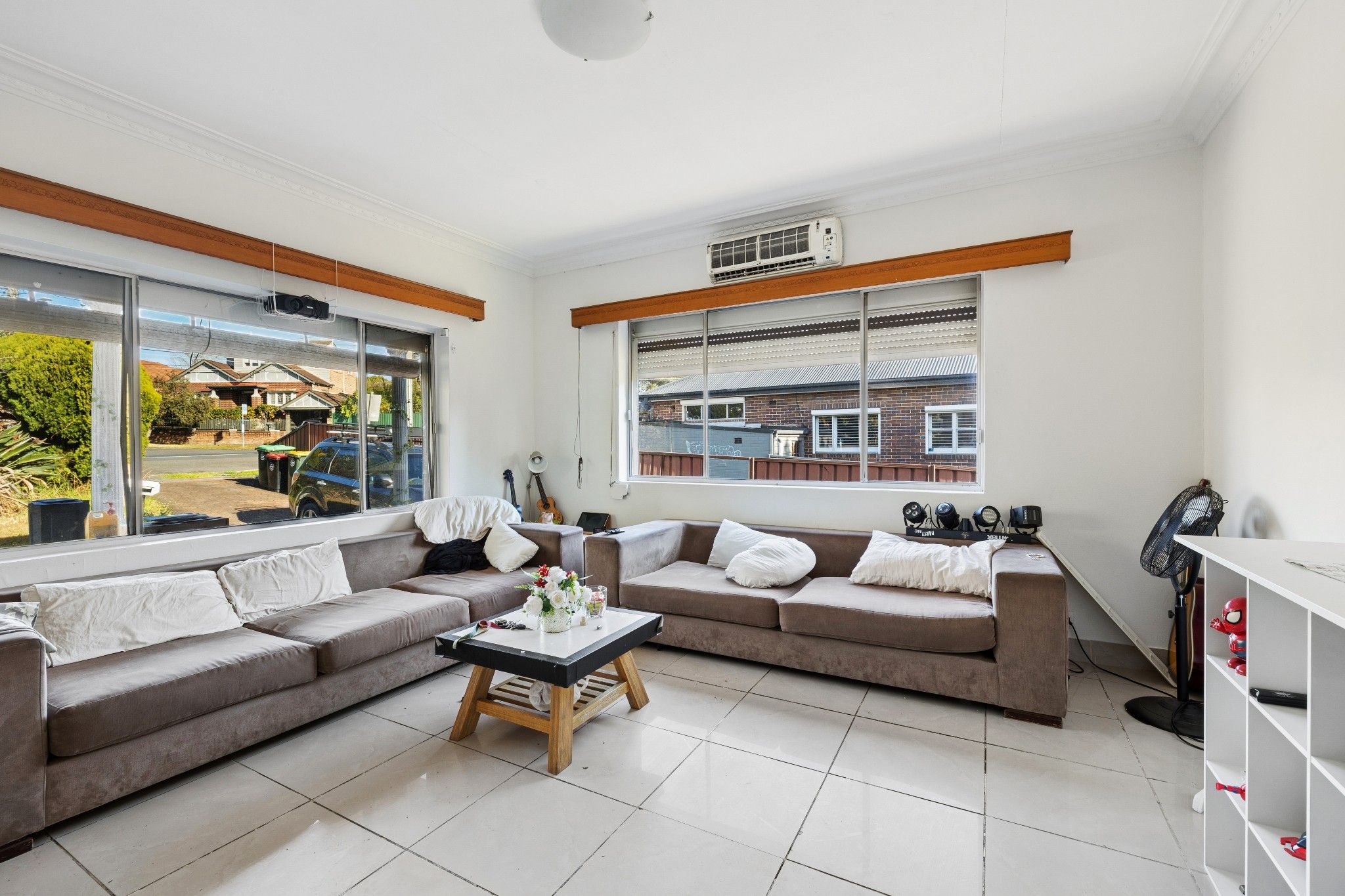 13 Watkin Avenue — photo 5 of 11