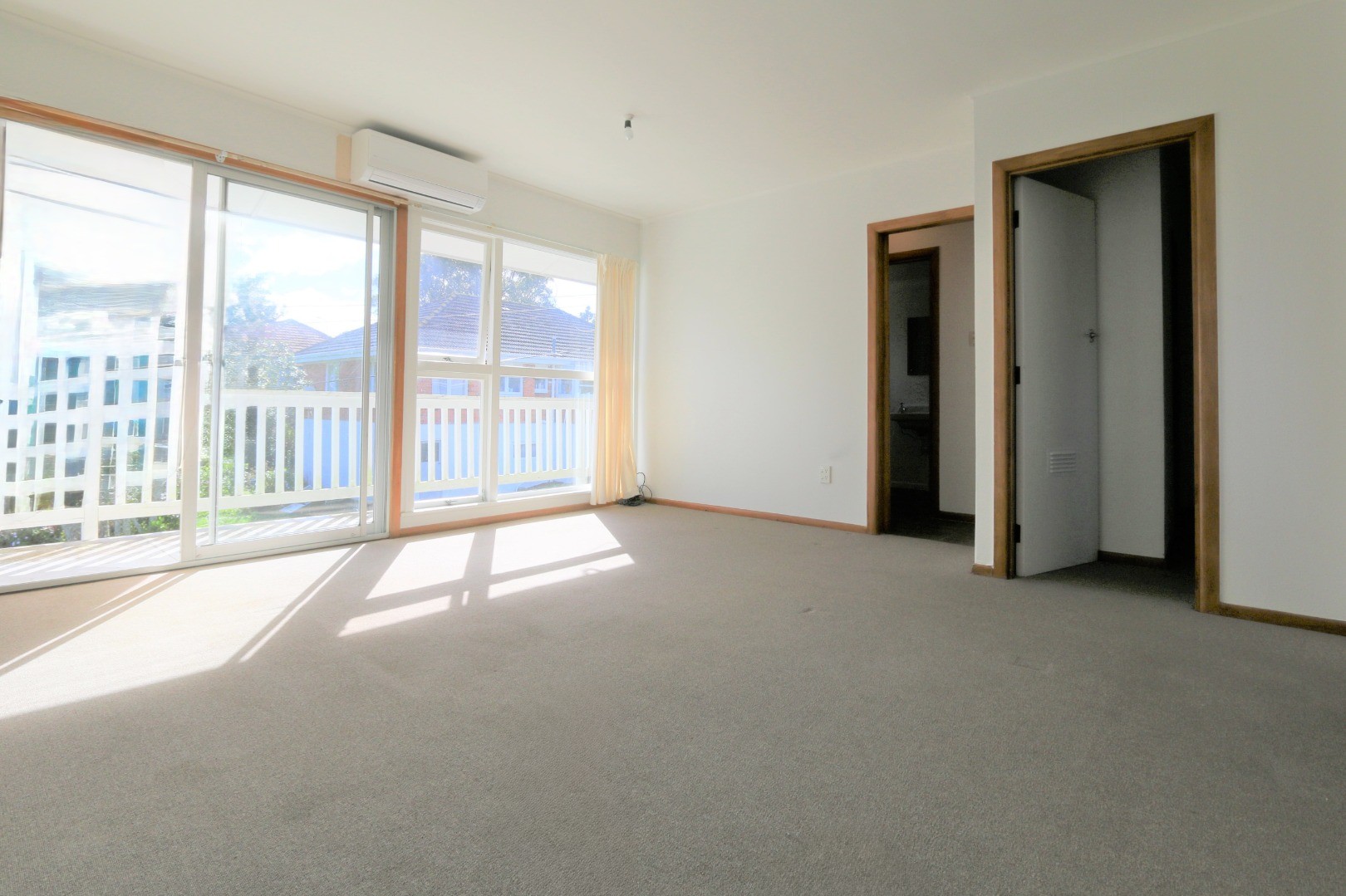 2/231 E Titirangi Road, Titirangi, Waitakere City