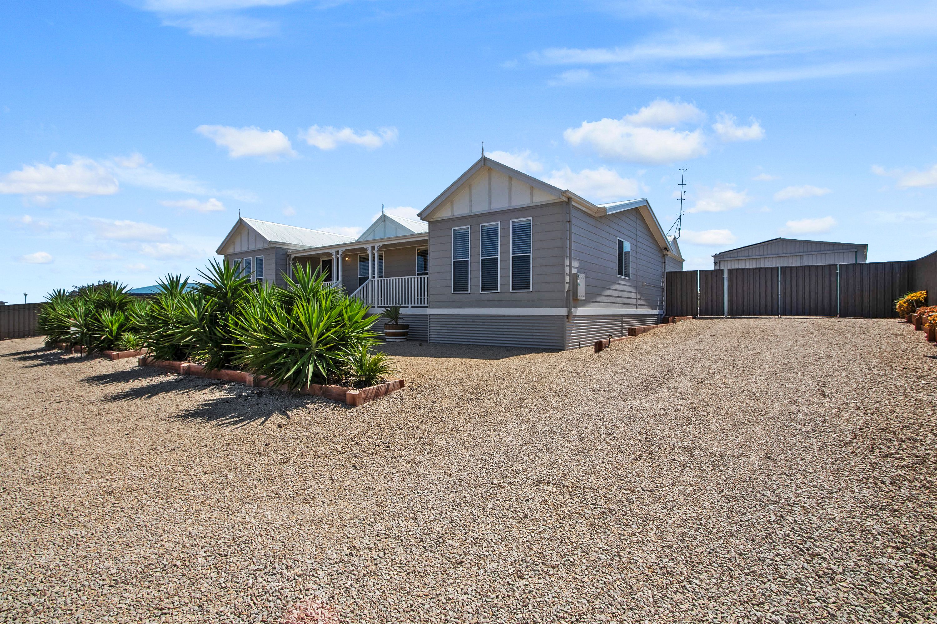 18 Magazine Bay Road, Point Turton, SA 5575