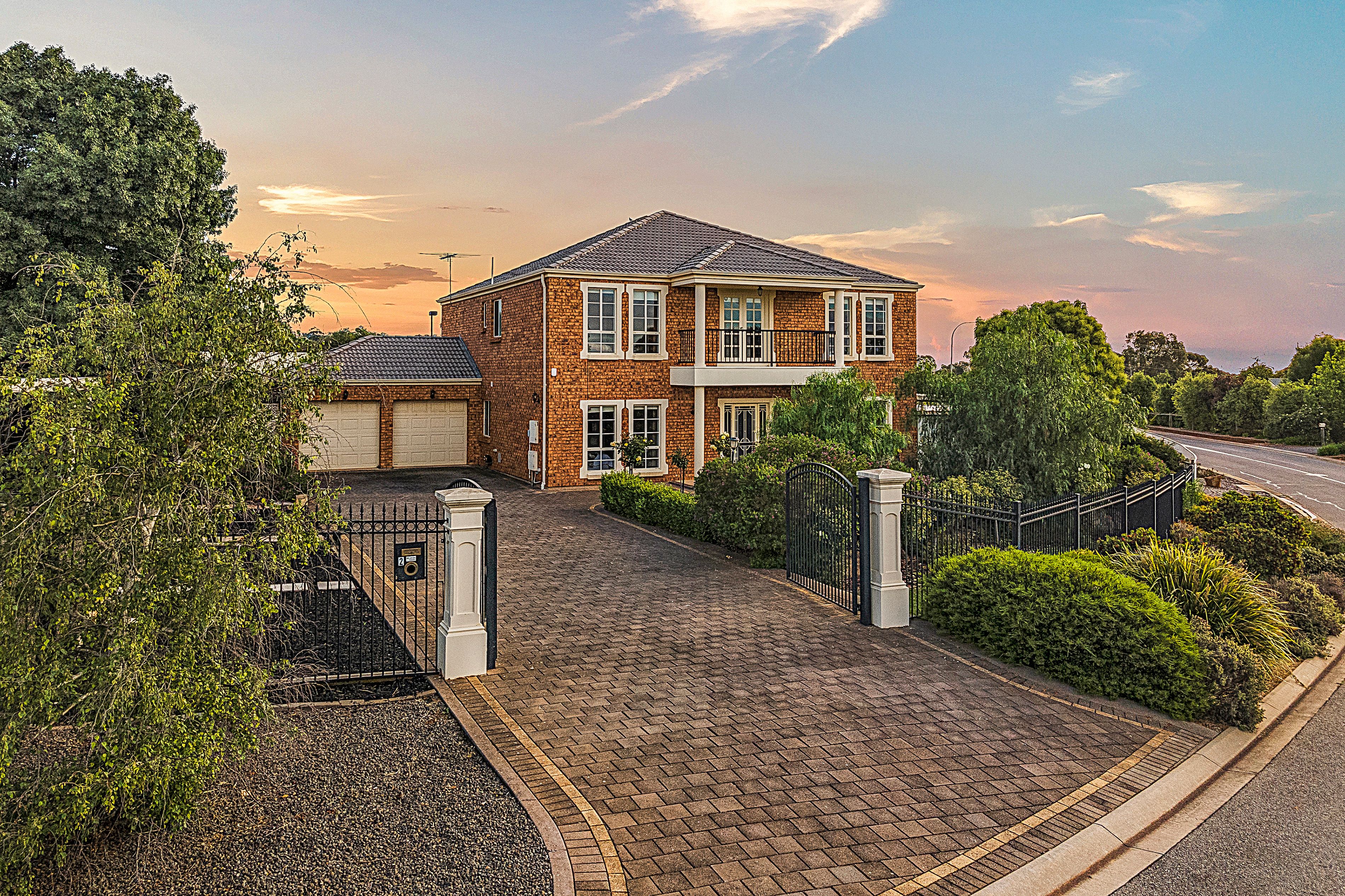 2 Beatrix Drive, Craigmore, SA 5114