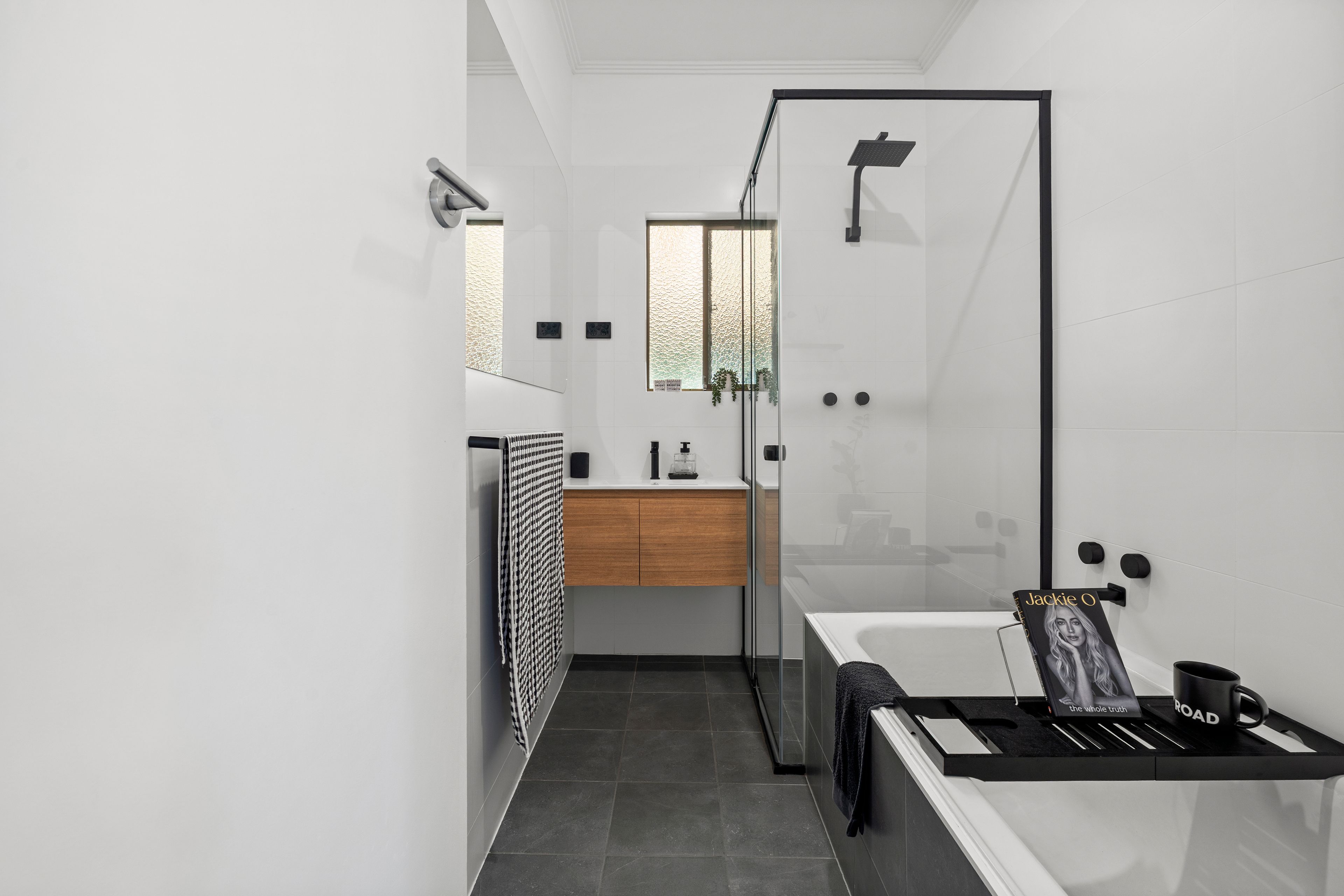 4 Edwards Avenue — photo 15 of 29