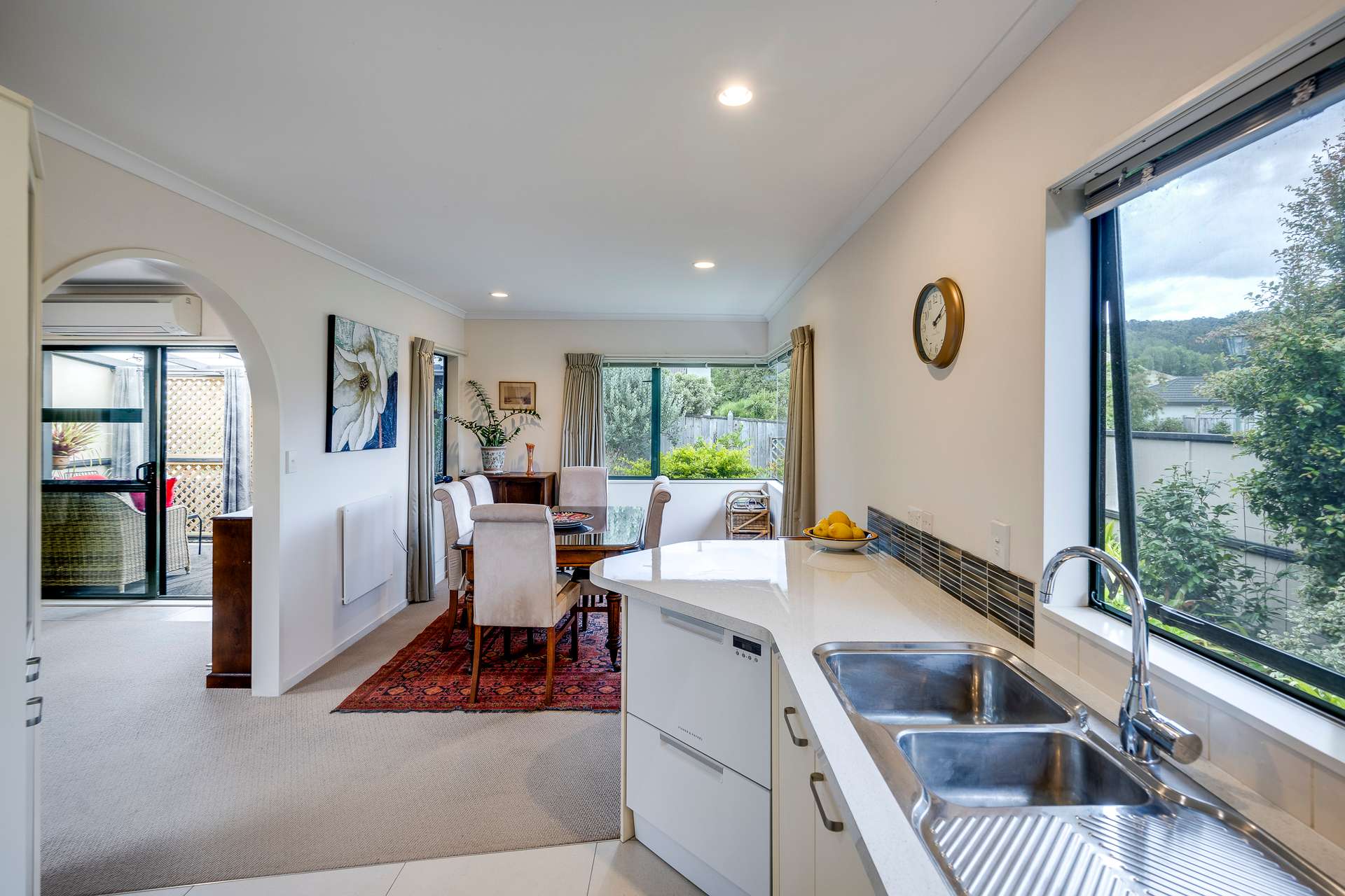 56 Kensington Drive photo 3