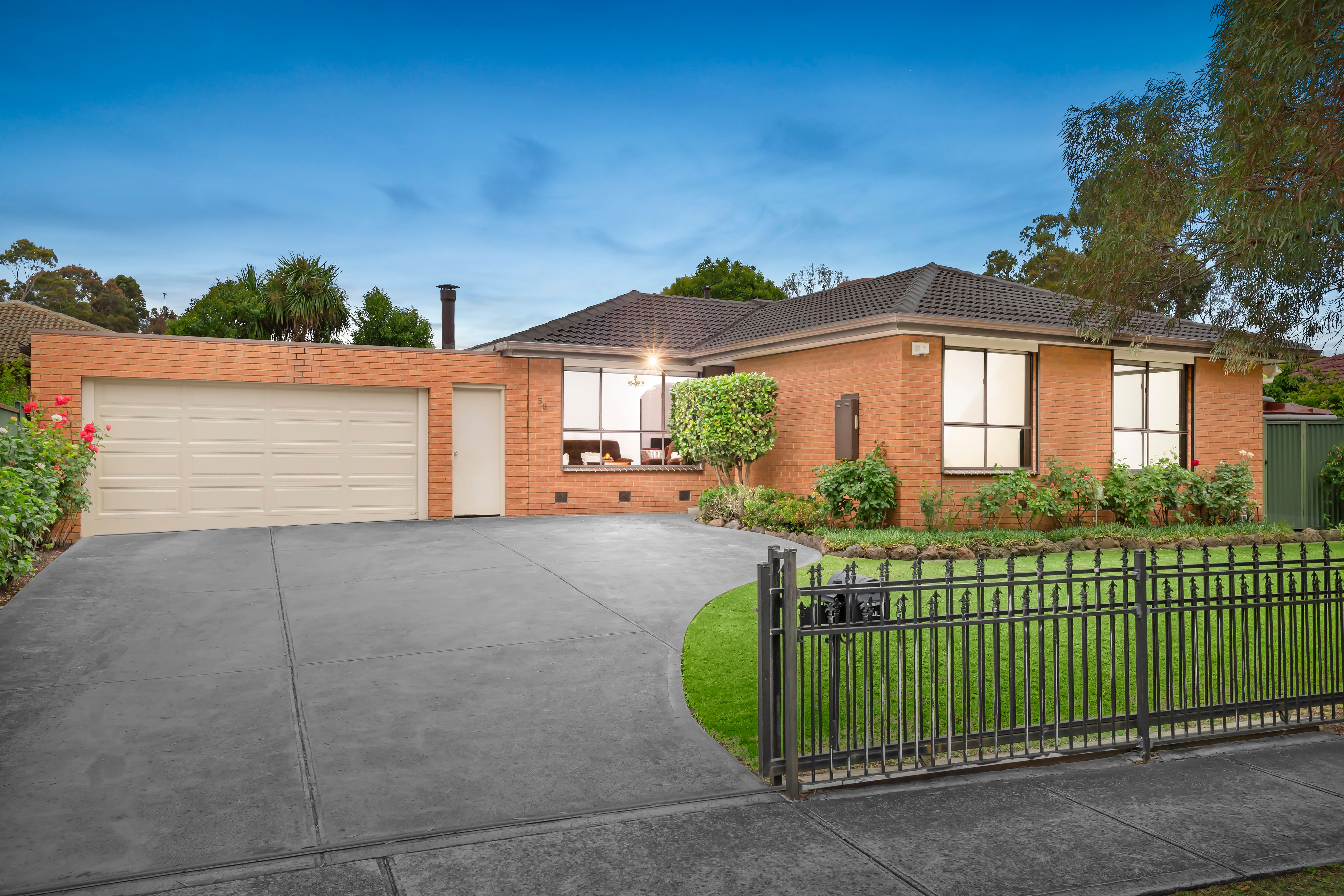 58 Cuthbert Drive, Mill Park VIC 3082