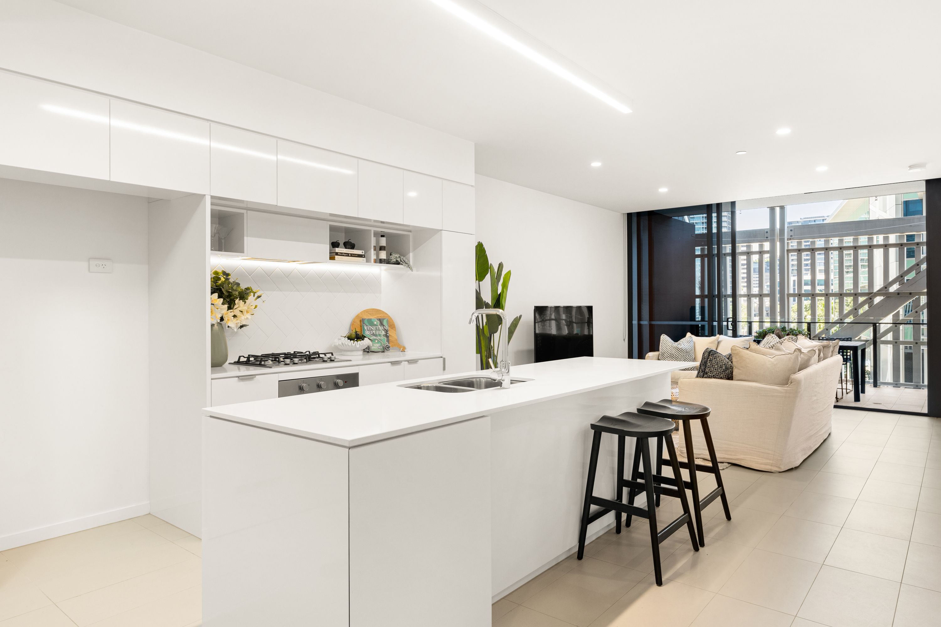 3033/36 Evelyn Street, Newstead, QLD 4006 Sold Apartment Ray White