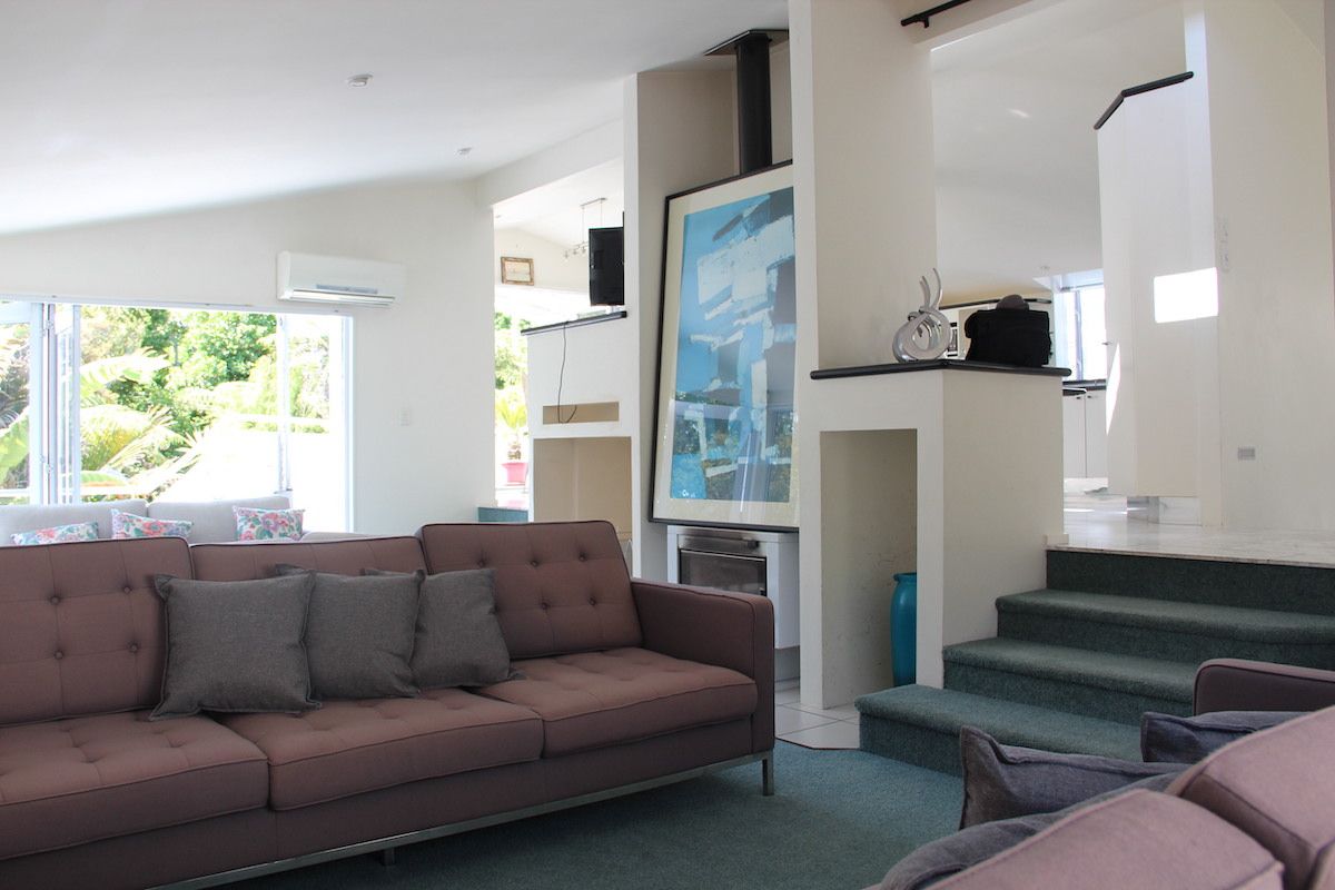 4 Whitby Cresent, Mairangi Bay, North Shore City