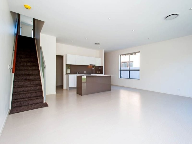 1/10 Compass Drive, Biggera Waters, QLD 4216