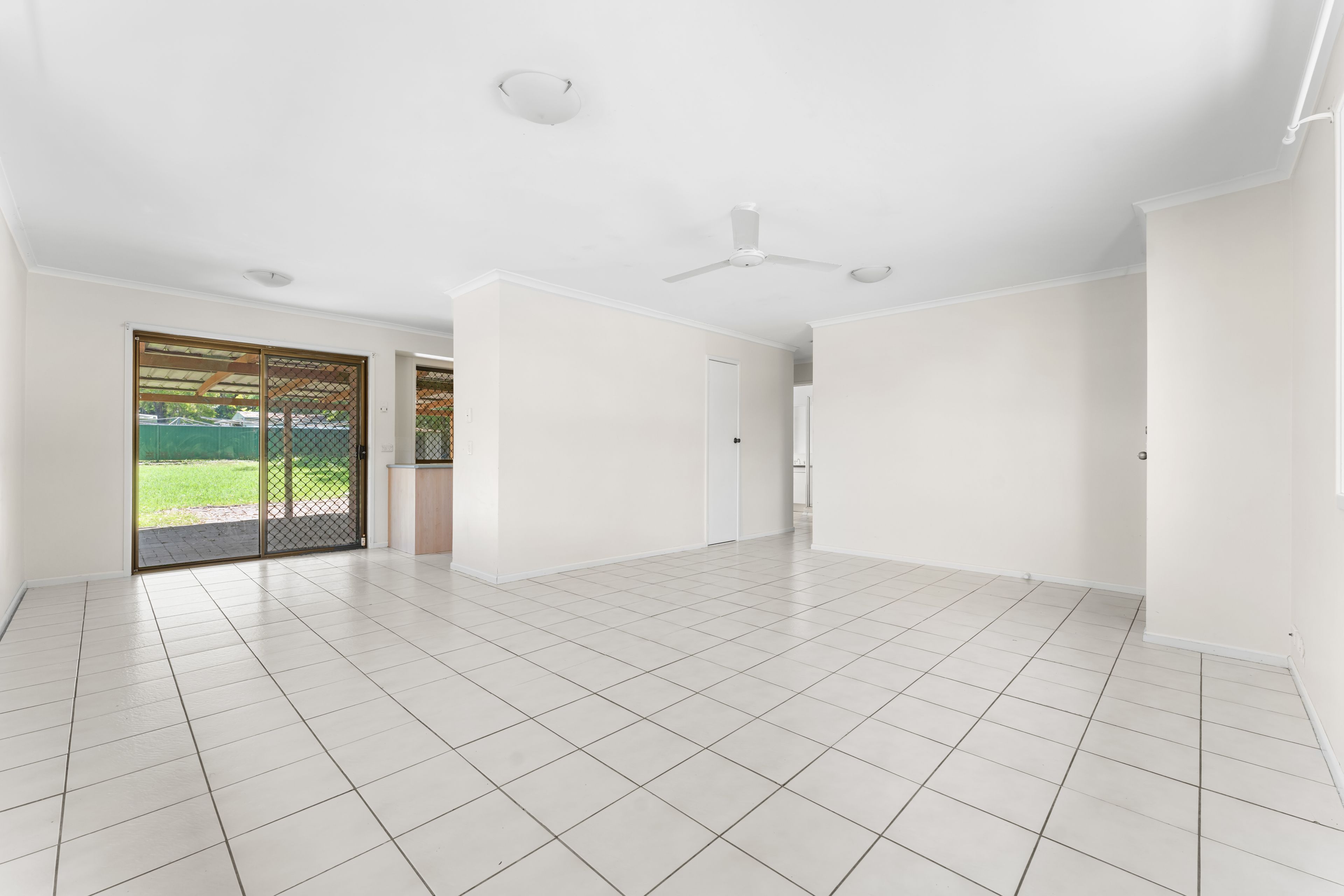 39 Russell Drive, Redbank Plains, QLD 4301