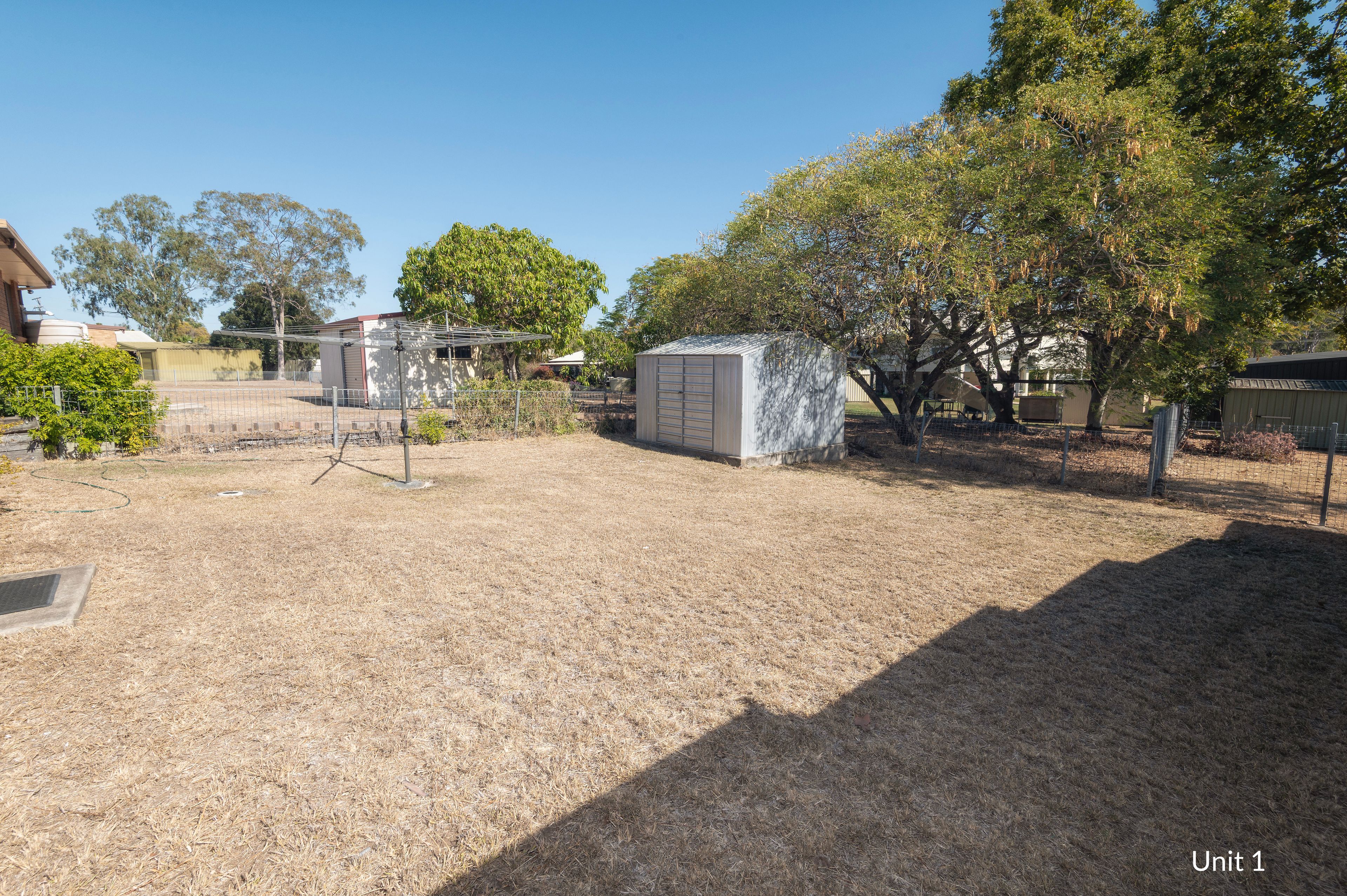 6 Woolein Crescent — photo 11 of 22