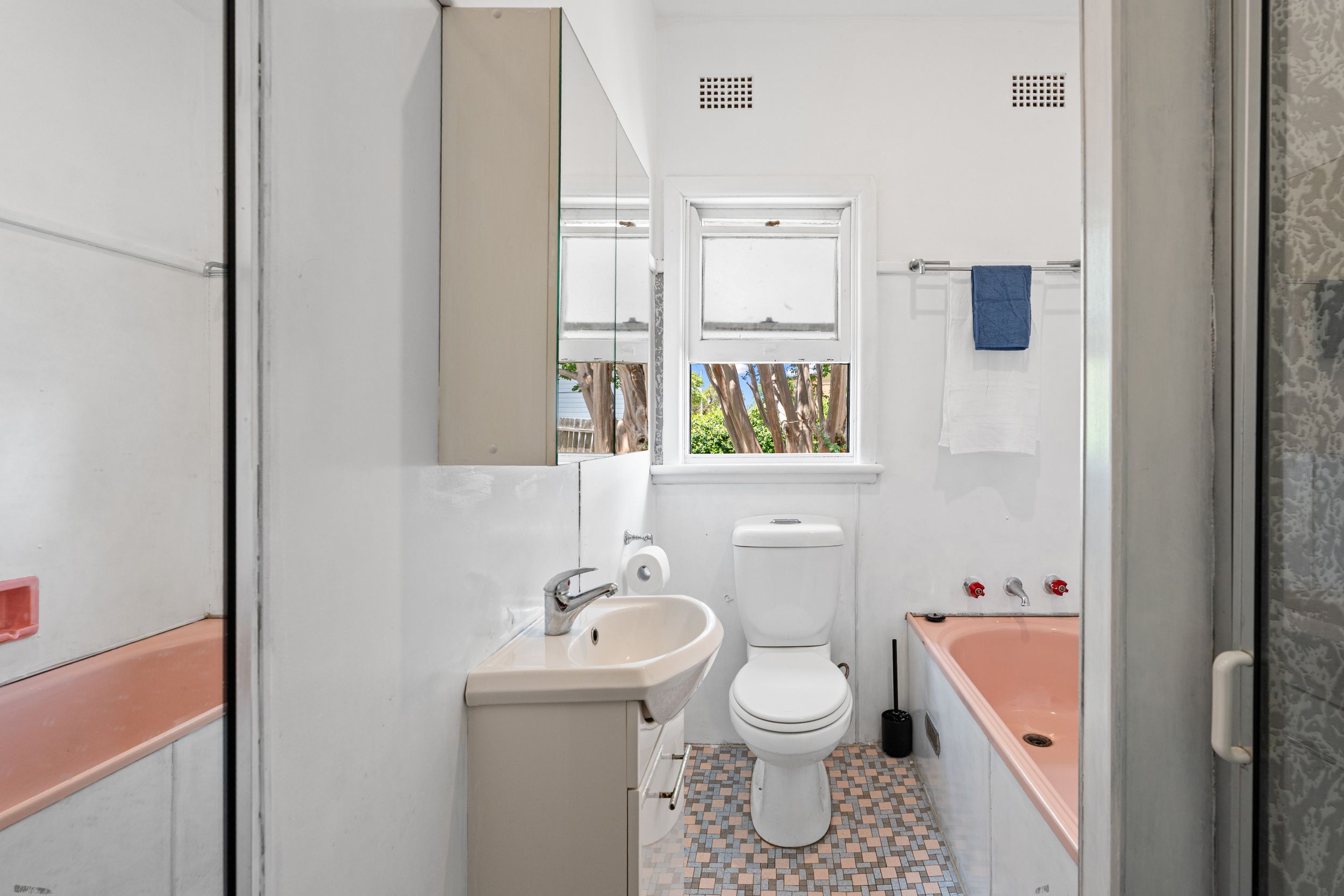 2 Grace Street, Kingswood, NSW