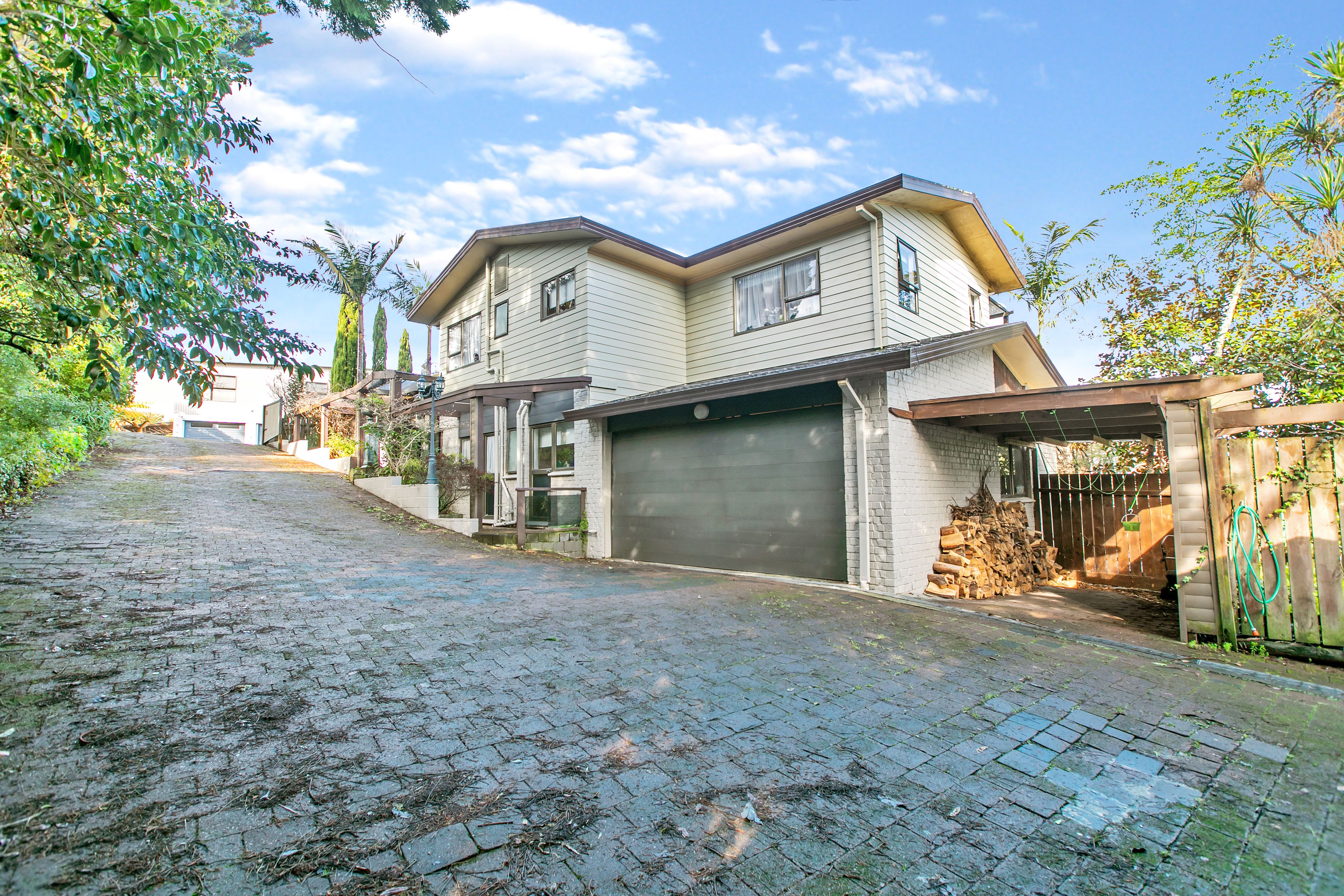 16 Pine Terrace, Howick, Manukau City