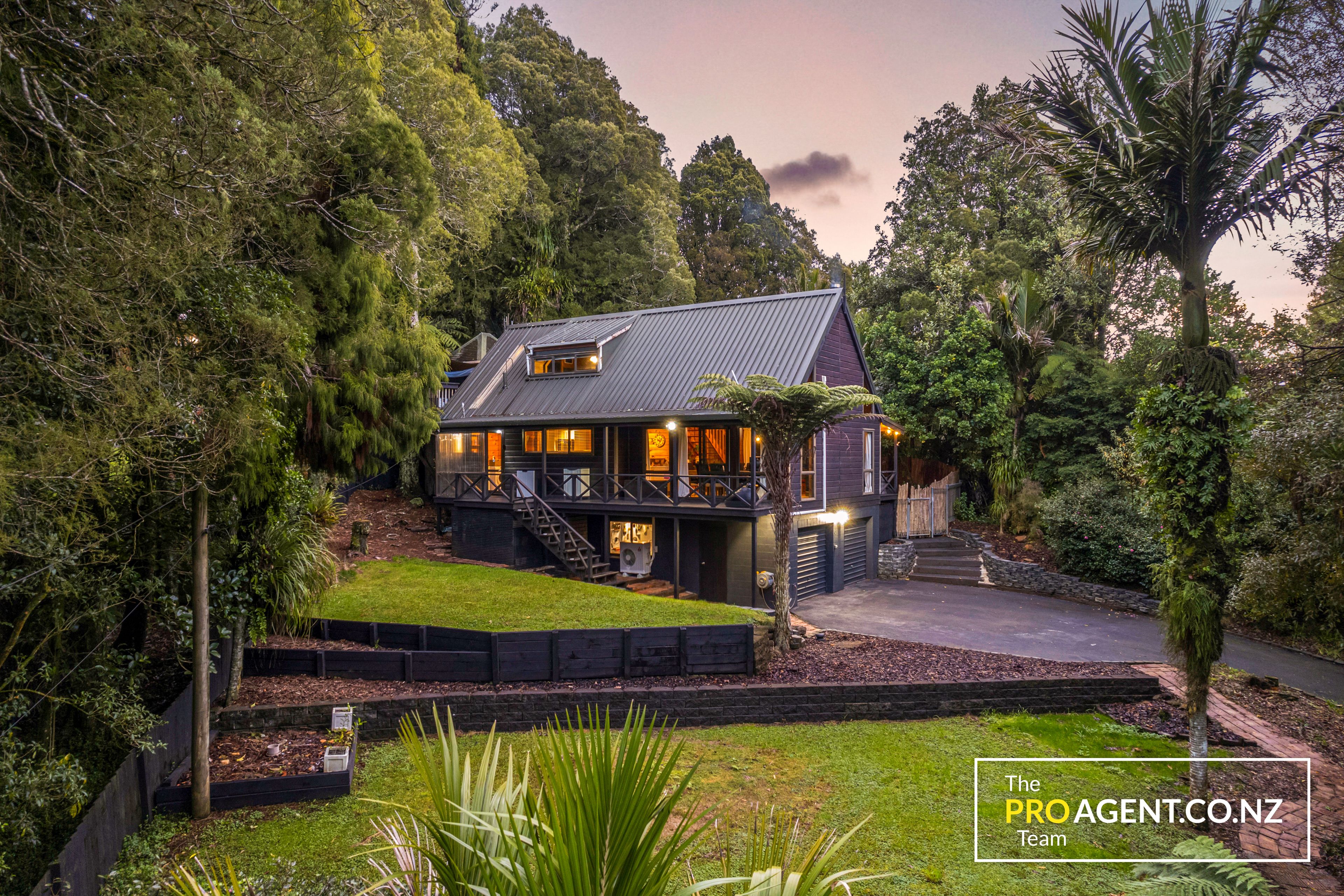 566 Scenic Drive, Waiatarua, Waitakere City 0604 - Sold House - Ray ...
