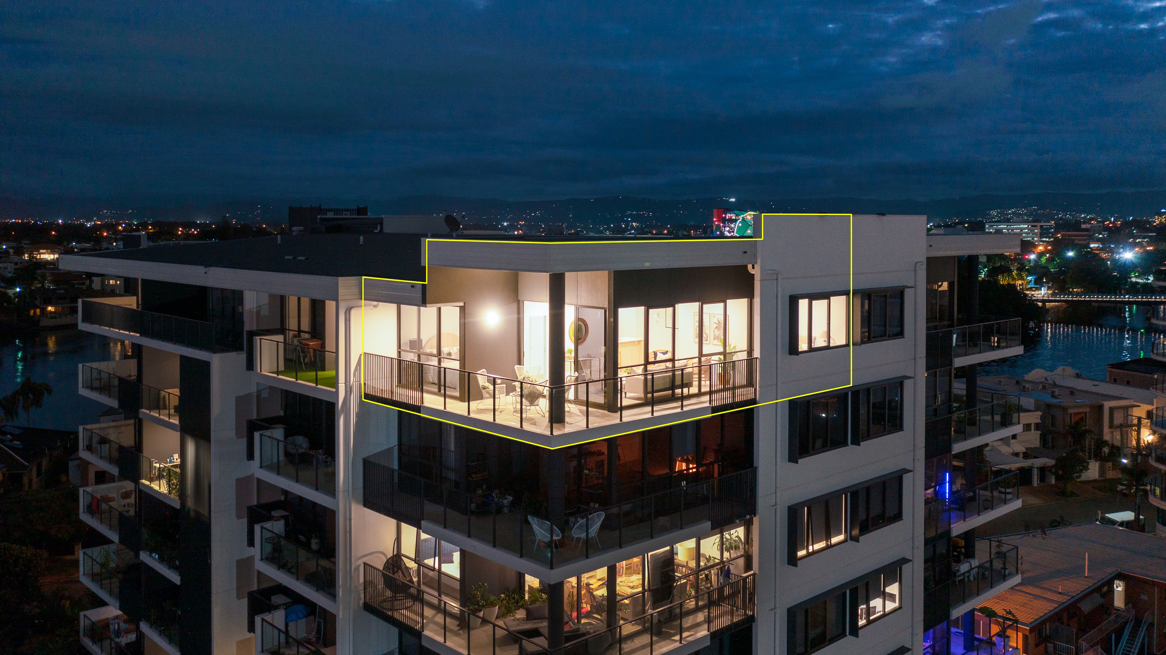 904/266 Stanhill Drive, Chevron Island, QLD 4217