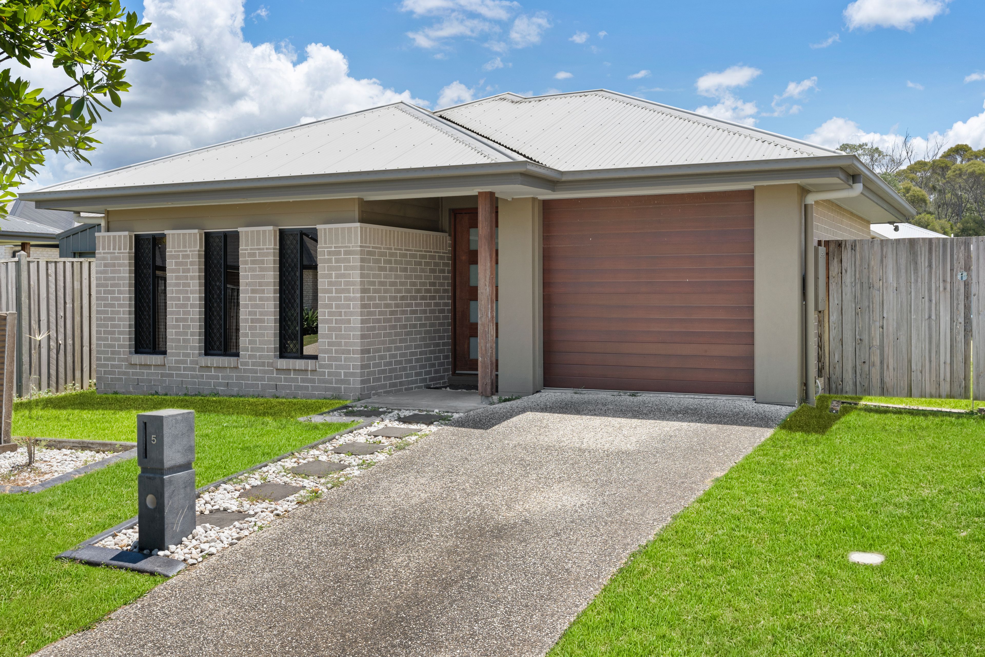 5 Dahlia Crescent, Caboolture QLD 4510