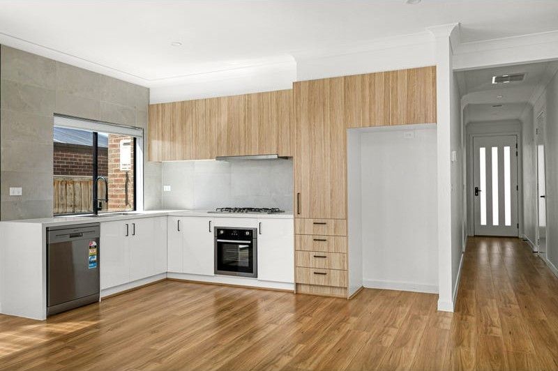 24 Mawson Street — photo 9 of 16