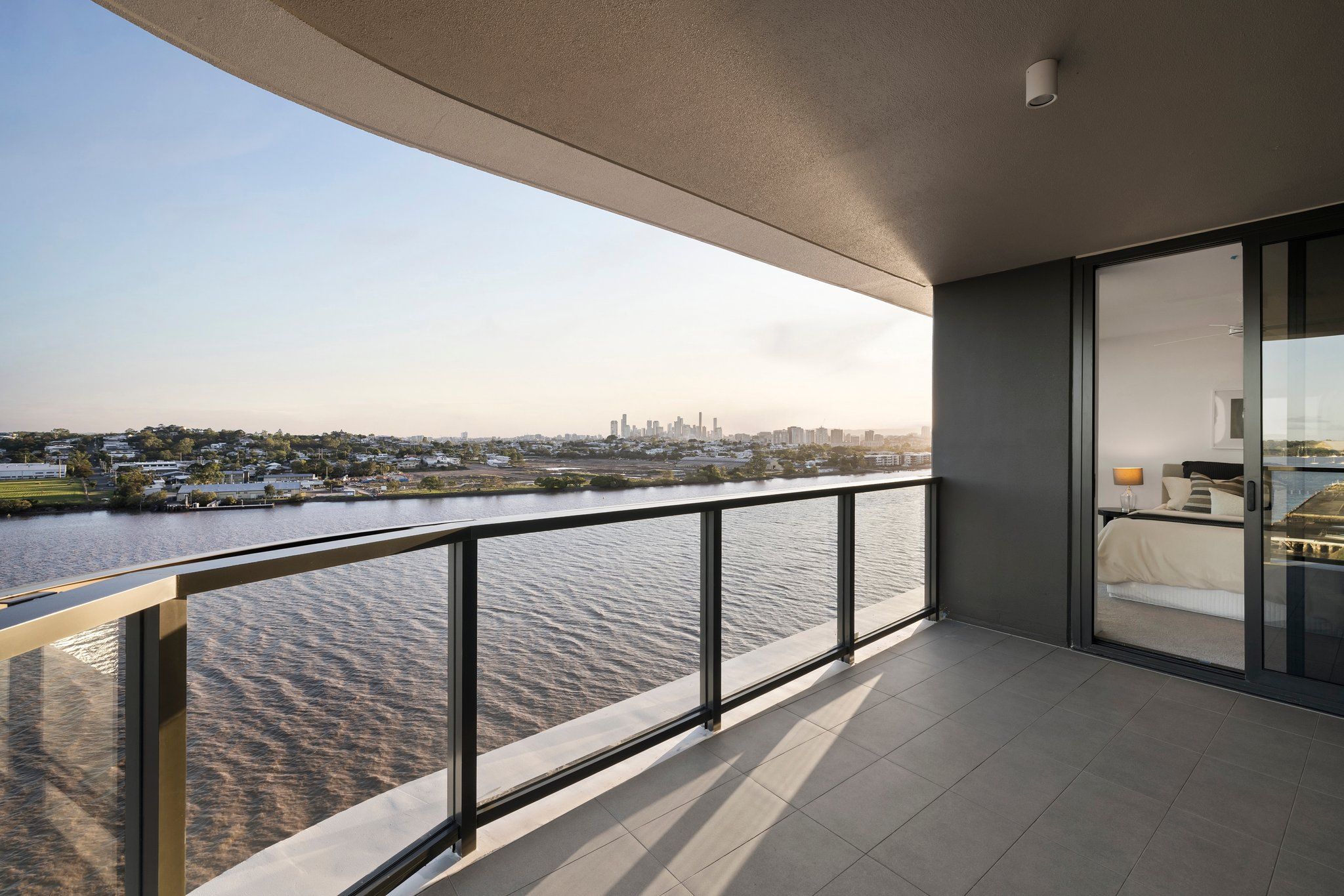 15 Wharf Street, Hamilton QLD 4007