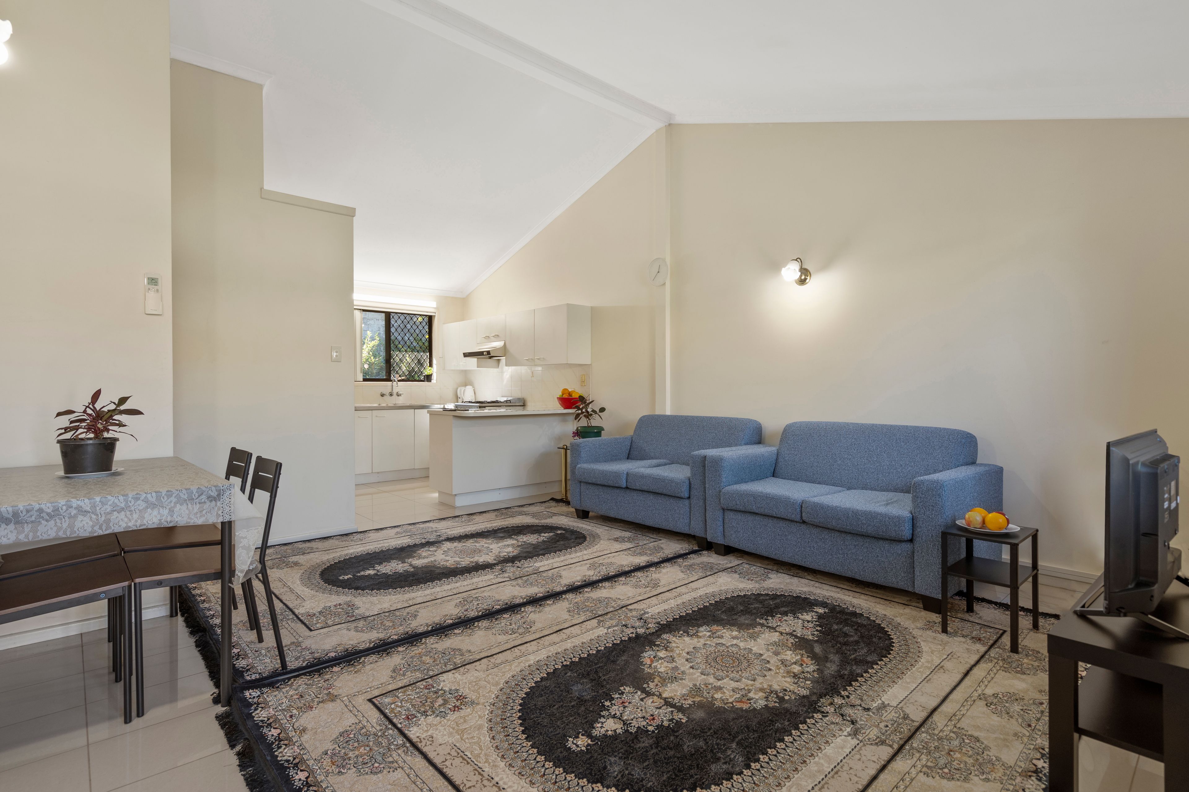 14/194 Ewing Road — photo 4 of 10