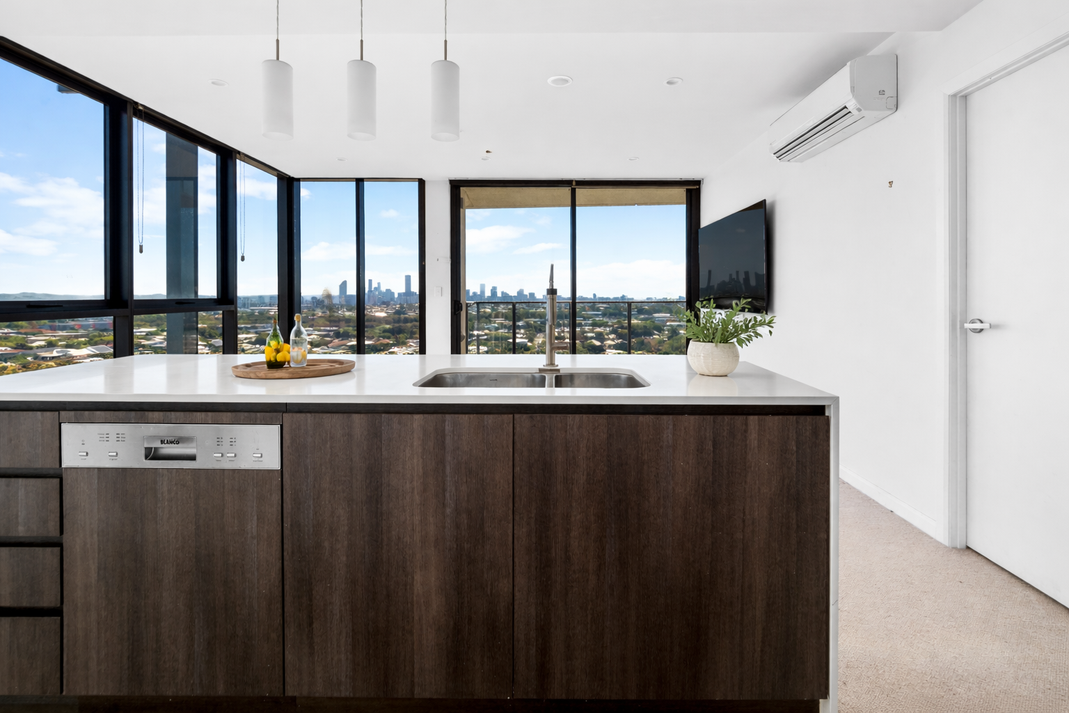 31301/300 Old Cleveland Road, Coorparoo, QLD 4151