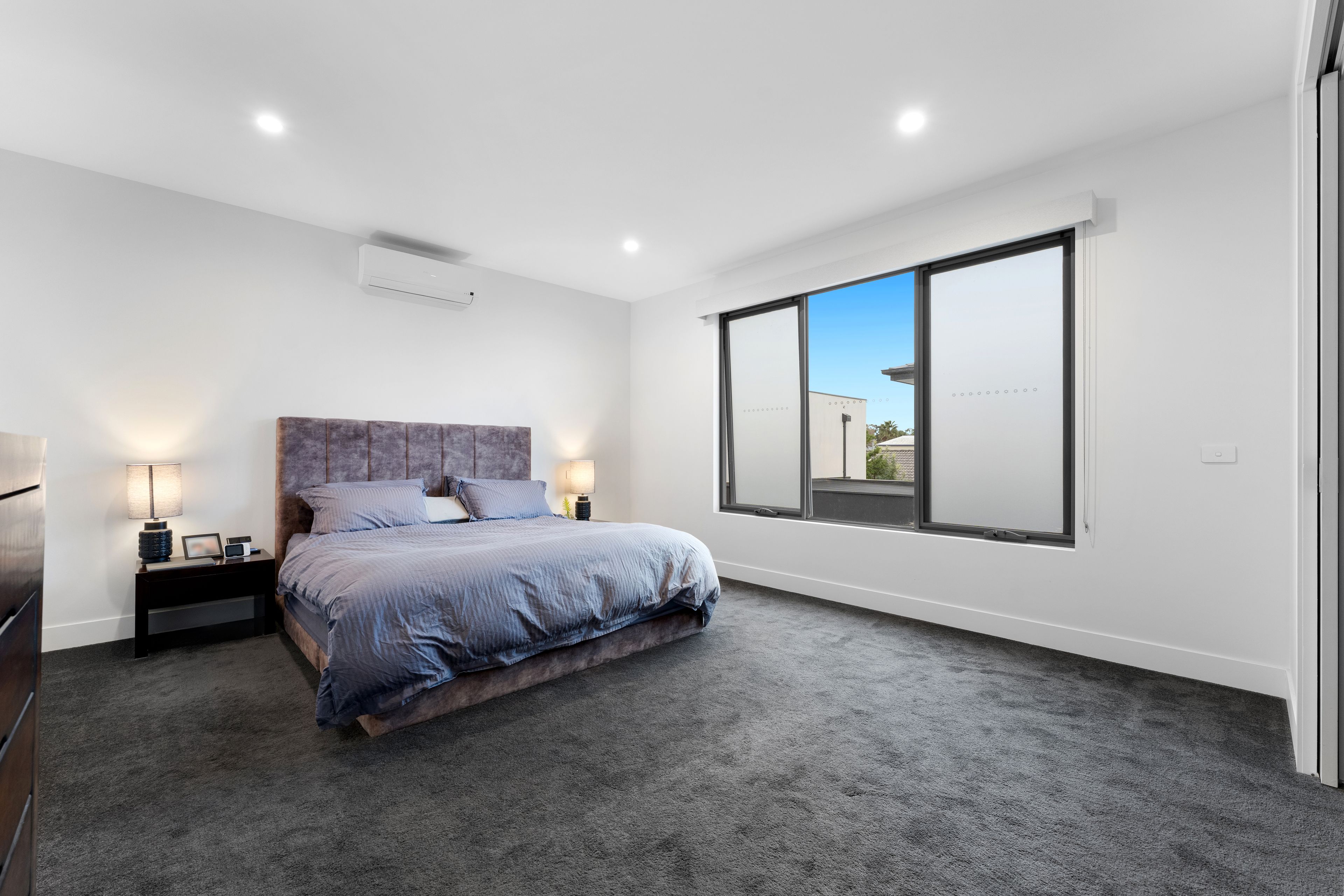 1/8 Canberra Street — photo 11 of 26