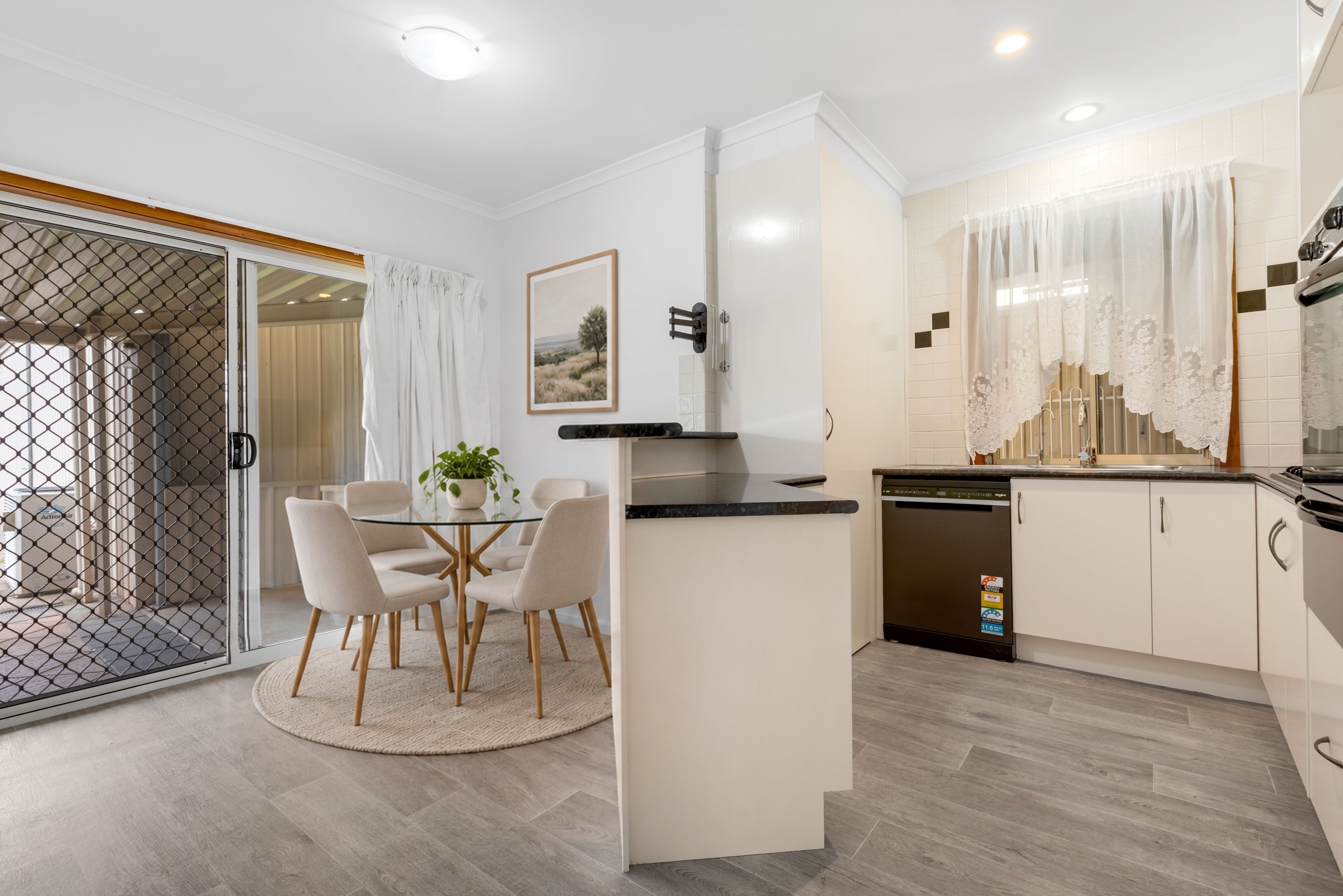 24 Marcian Avenue — photo 7 of 24