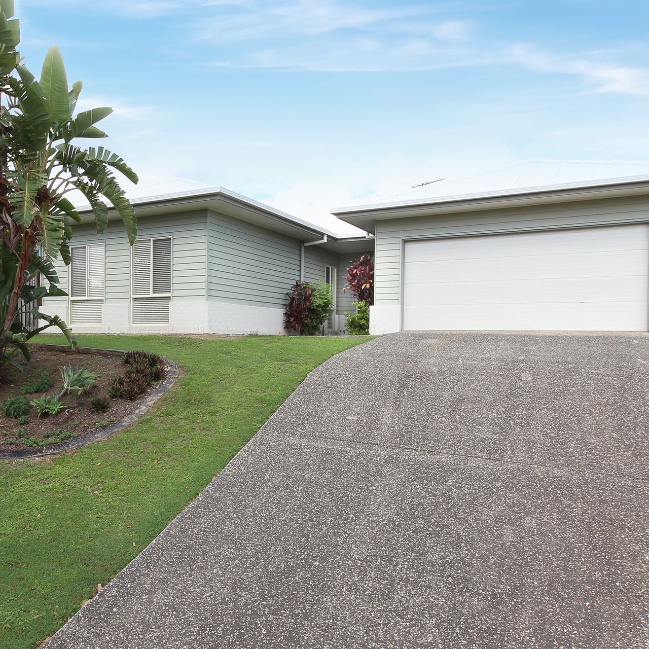 17 Pelagian Street, Augustine Heights, QLD 4300