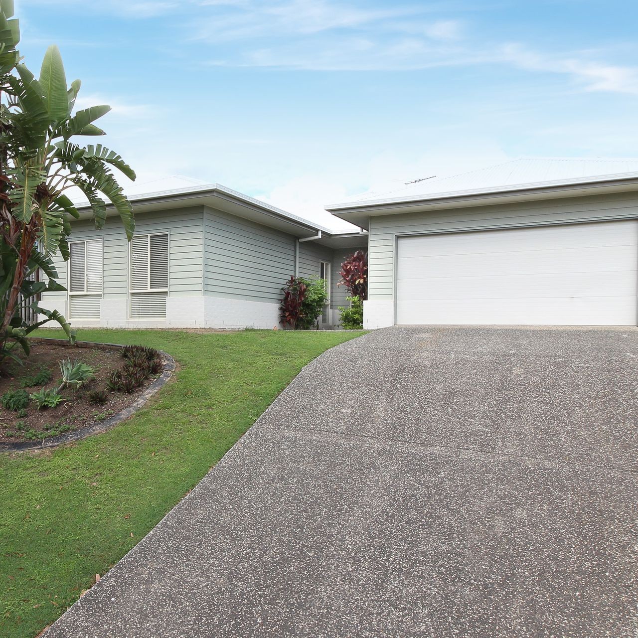 17 Pelagian Street, Augustine Heights, QLD 4300