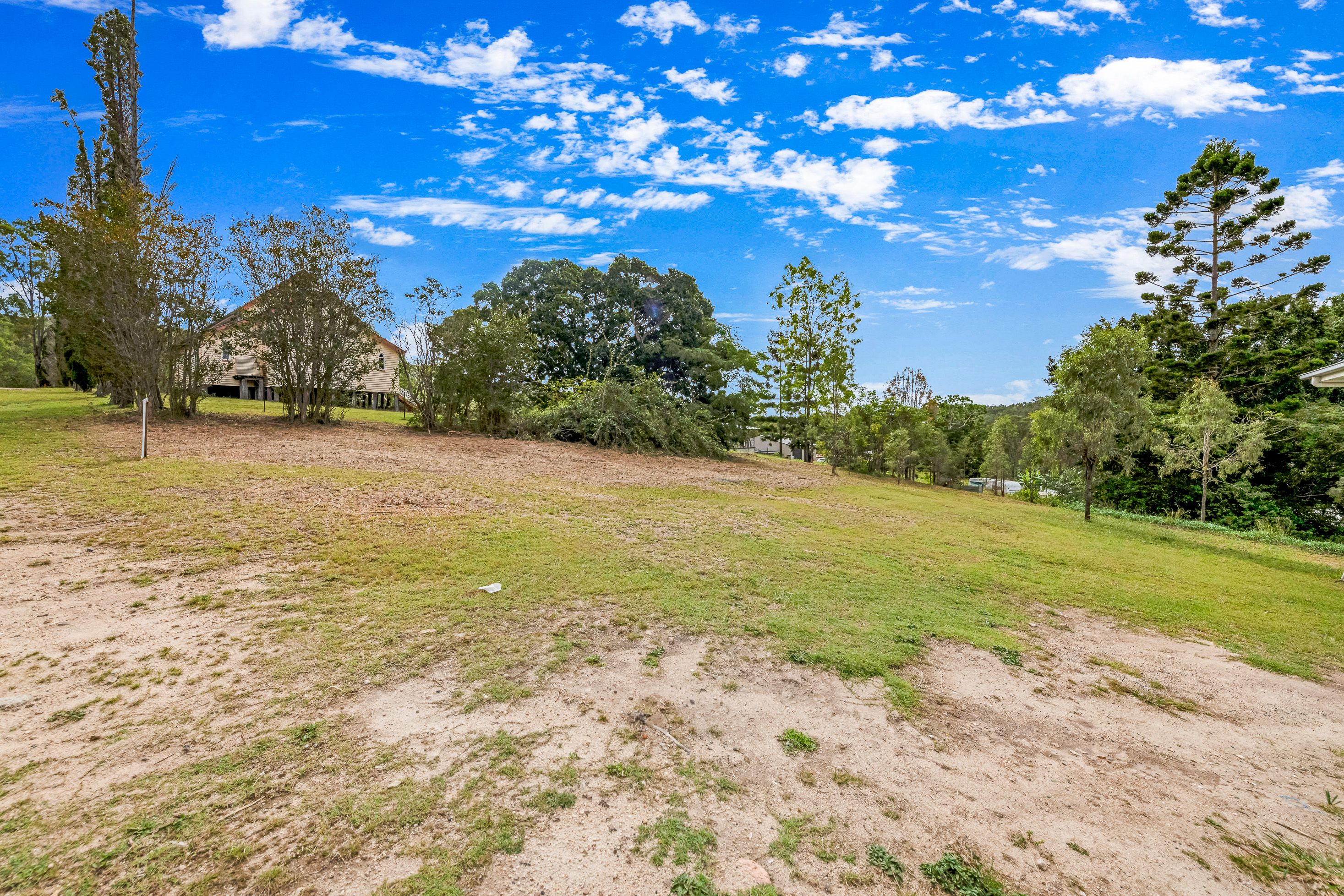 14 Pearson Street, Mount Perry QLD 4671