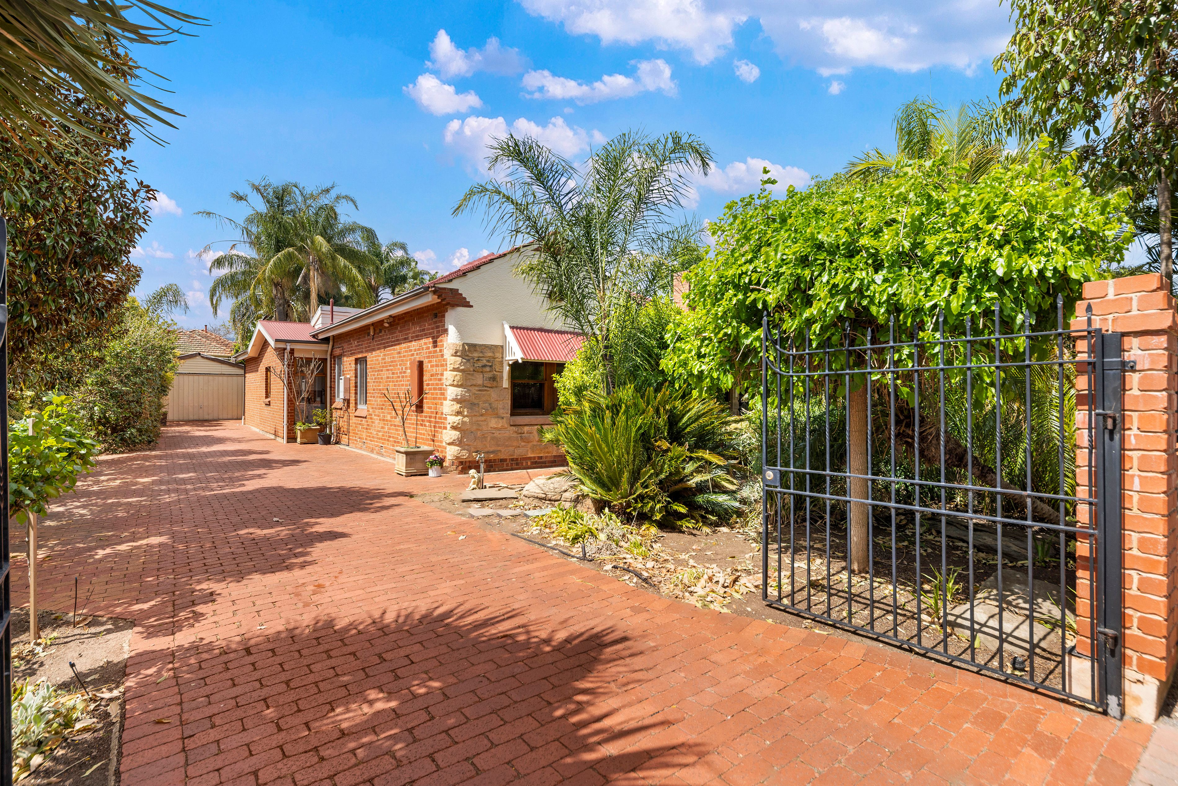18 Shirley Avenue, Felixstow, SA 5070