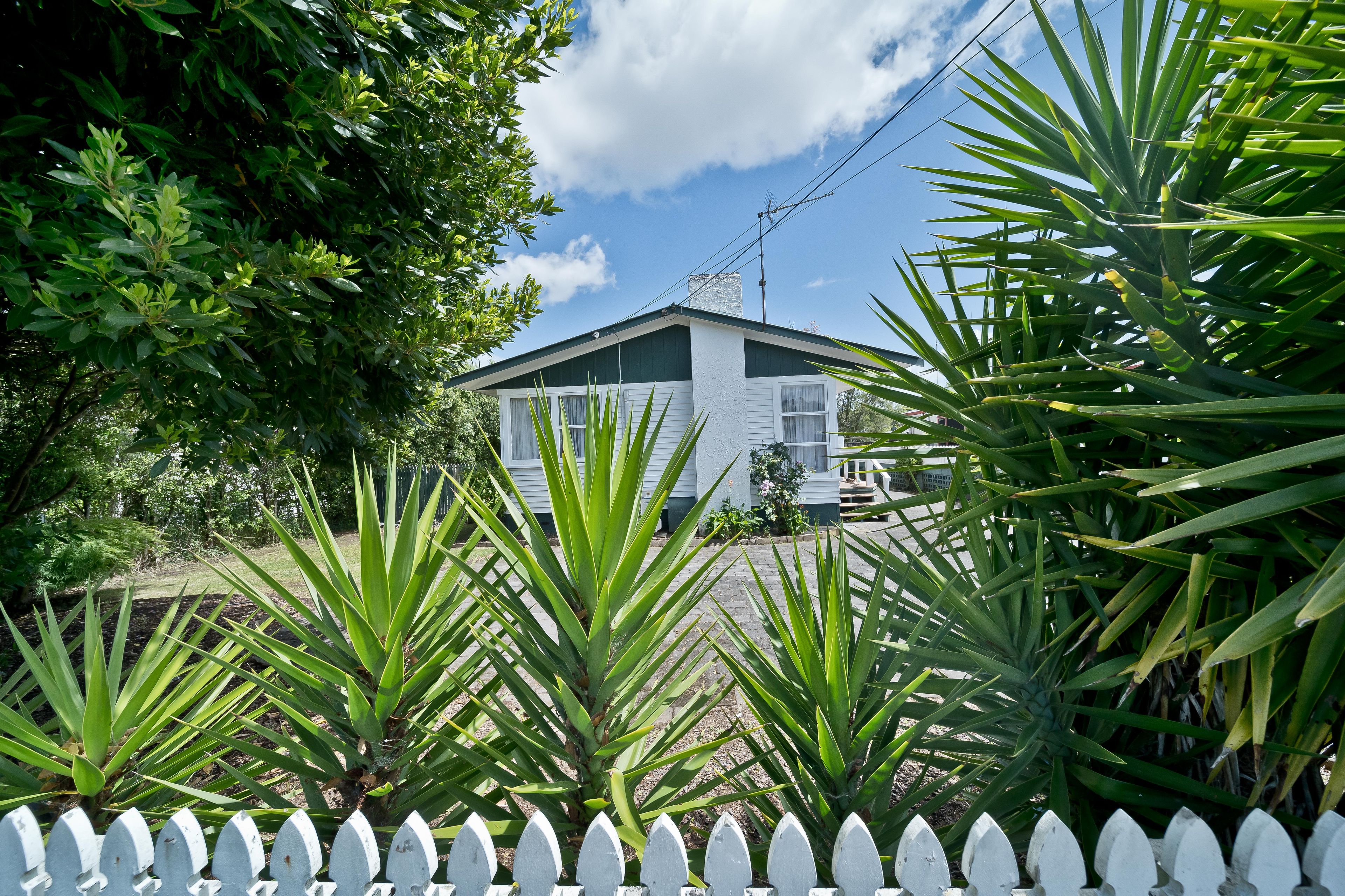 28 Forth Crescent, Glenview, Hamilton City