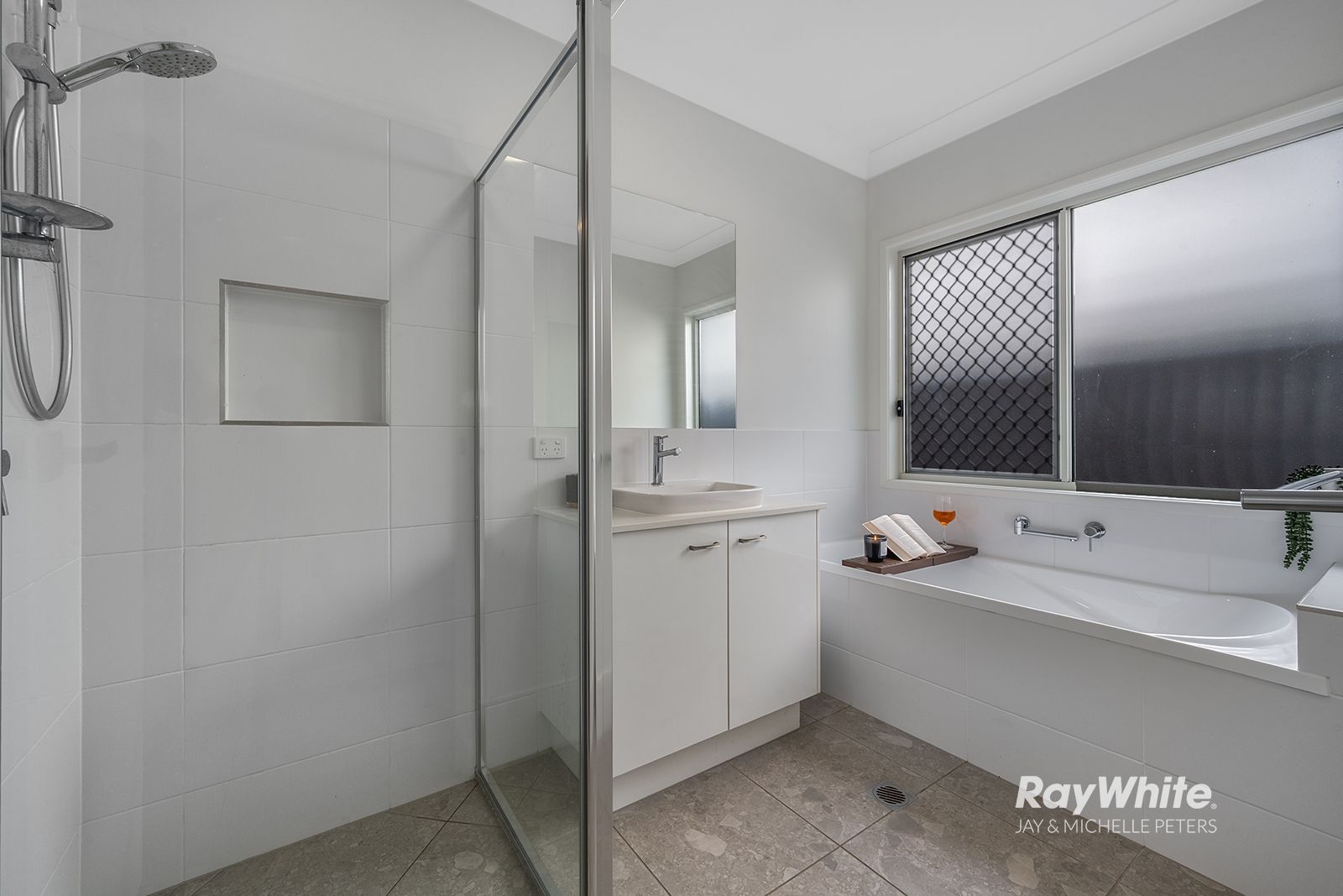 135 Scarborough Road — photo 23 of 30