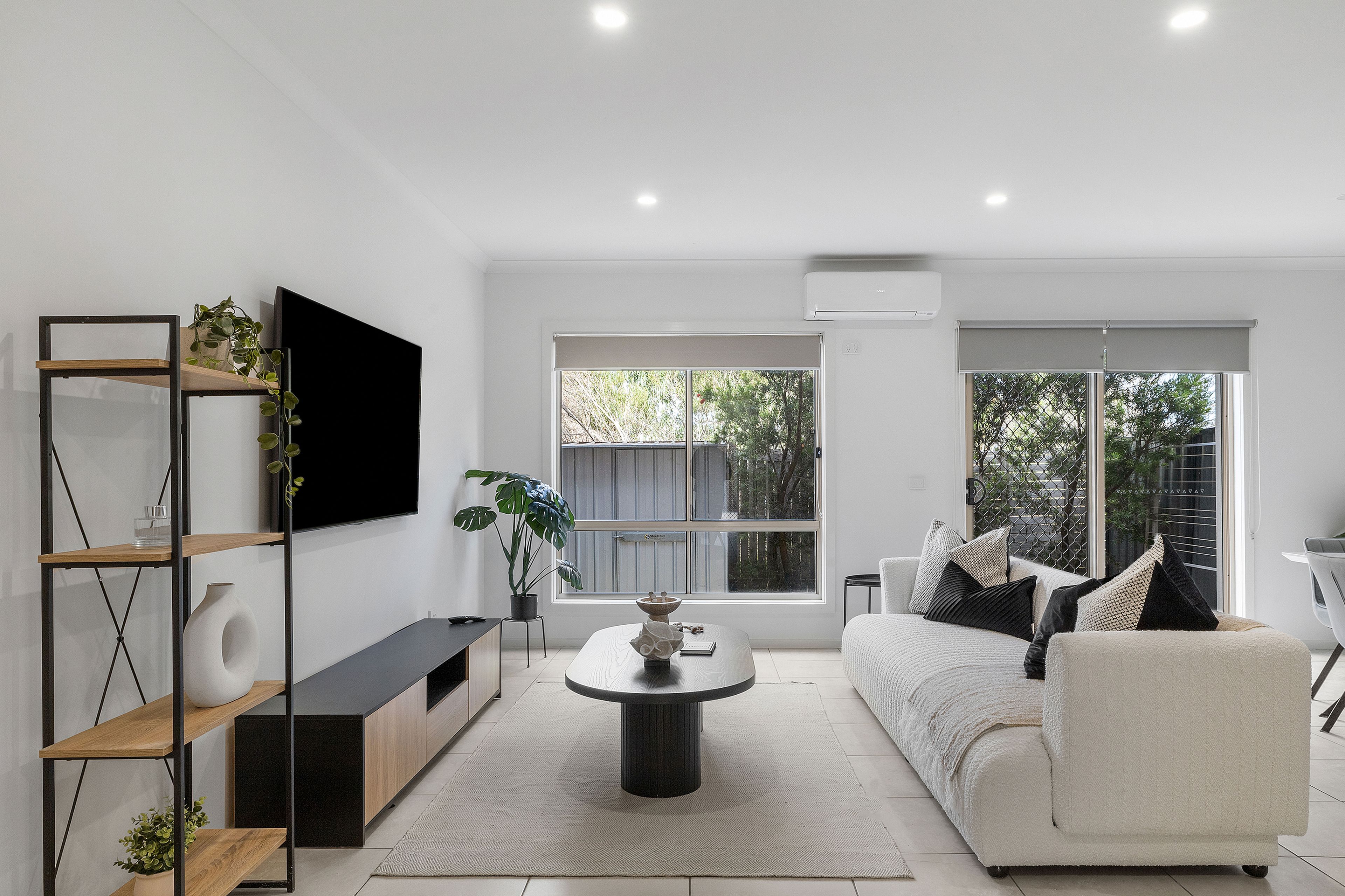 2/24 Ryrie Grove, Wollert, VIC 3750