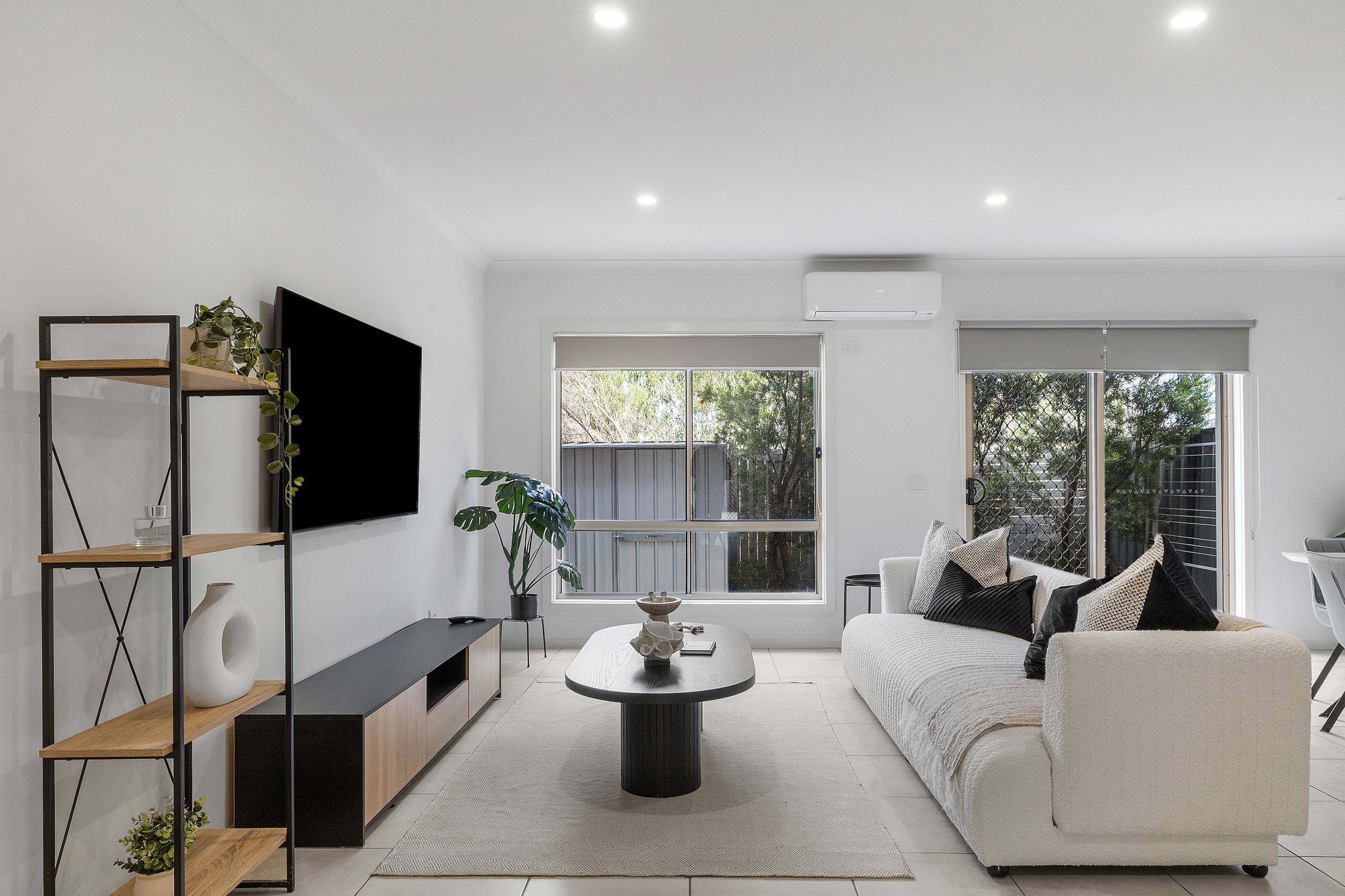 2/24 Ryrie Grove, Wollert, VIC 3750