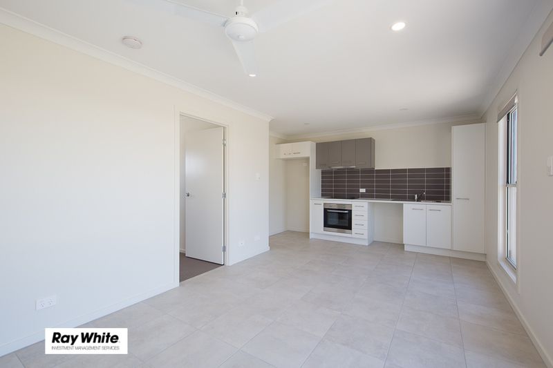 2/74 Lamington Drive, Redbank Plains, QLD 4301