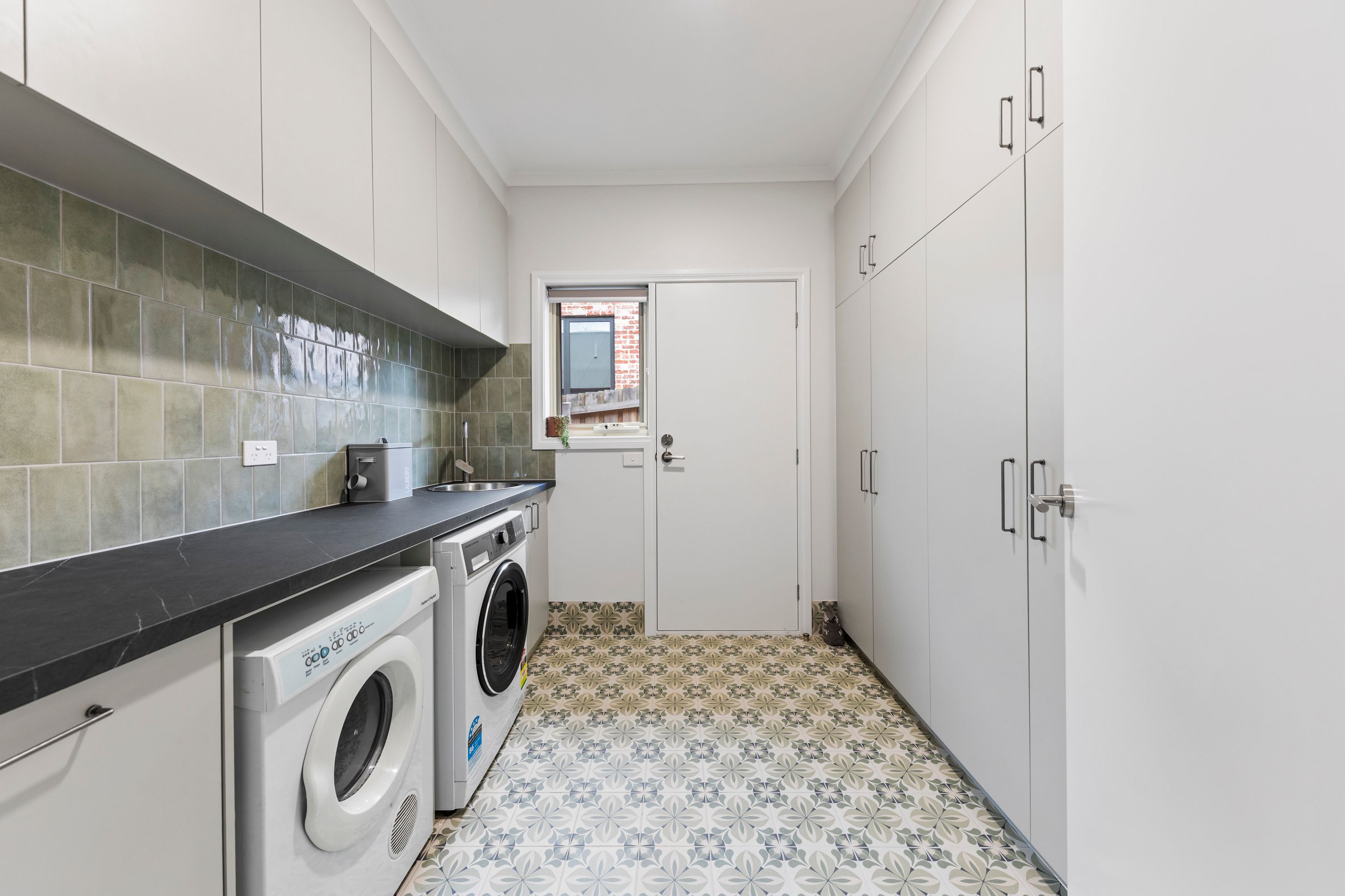 20 Overland Rise — photo 18 of 30